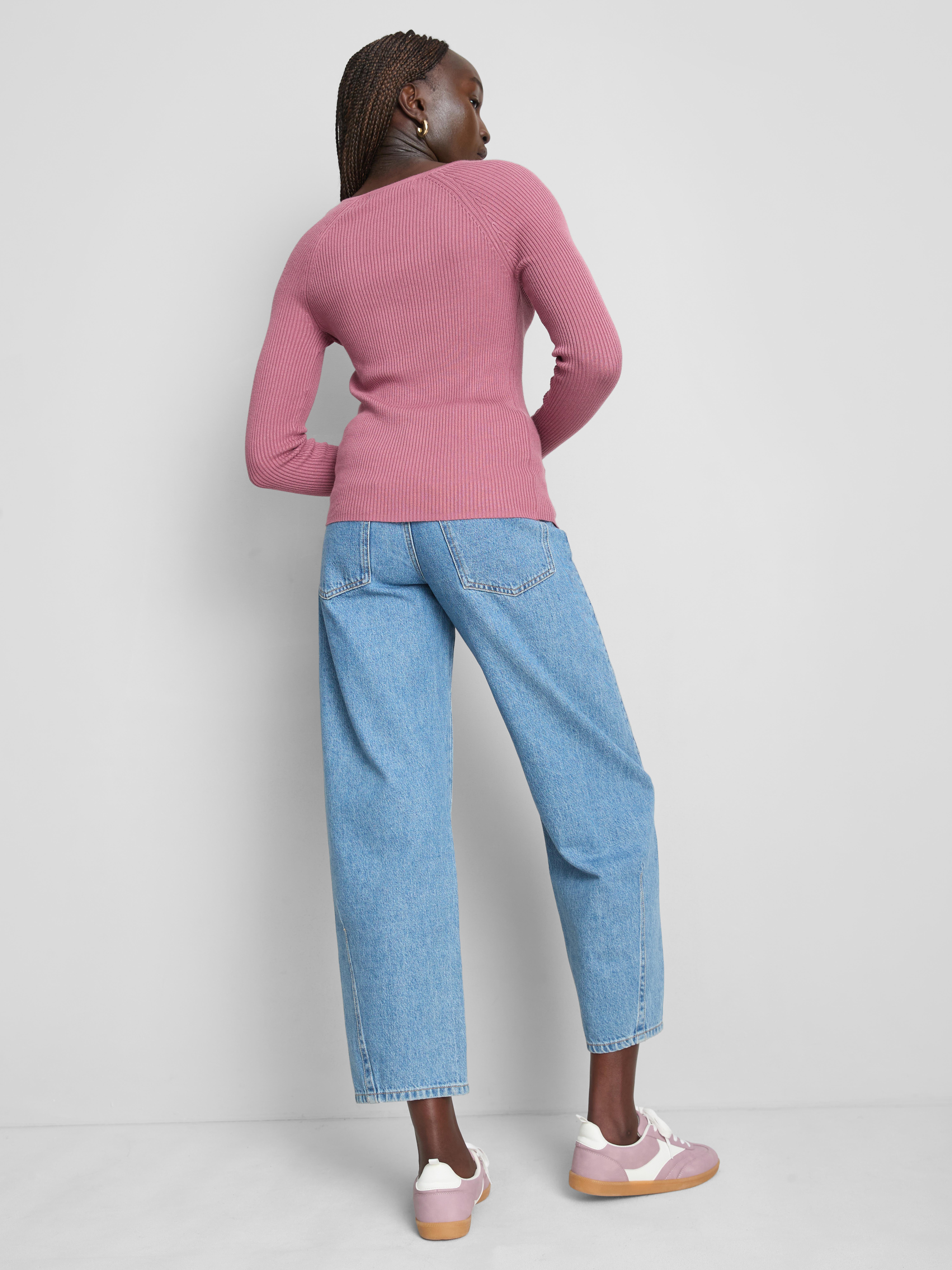 Maglione a coste con scollo a V