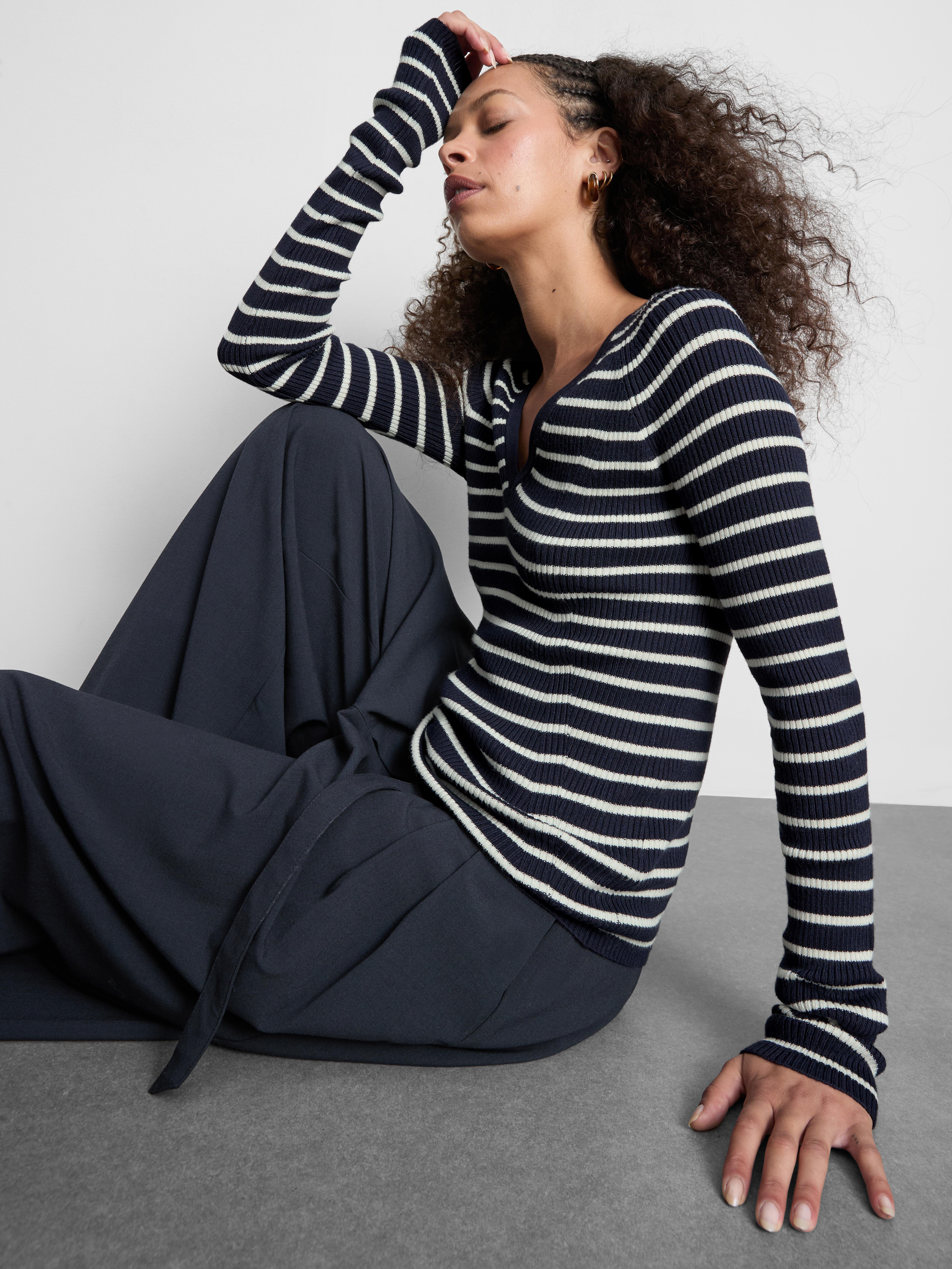 Ribbed V-Neck Jumper