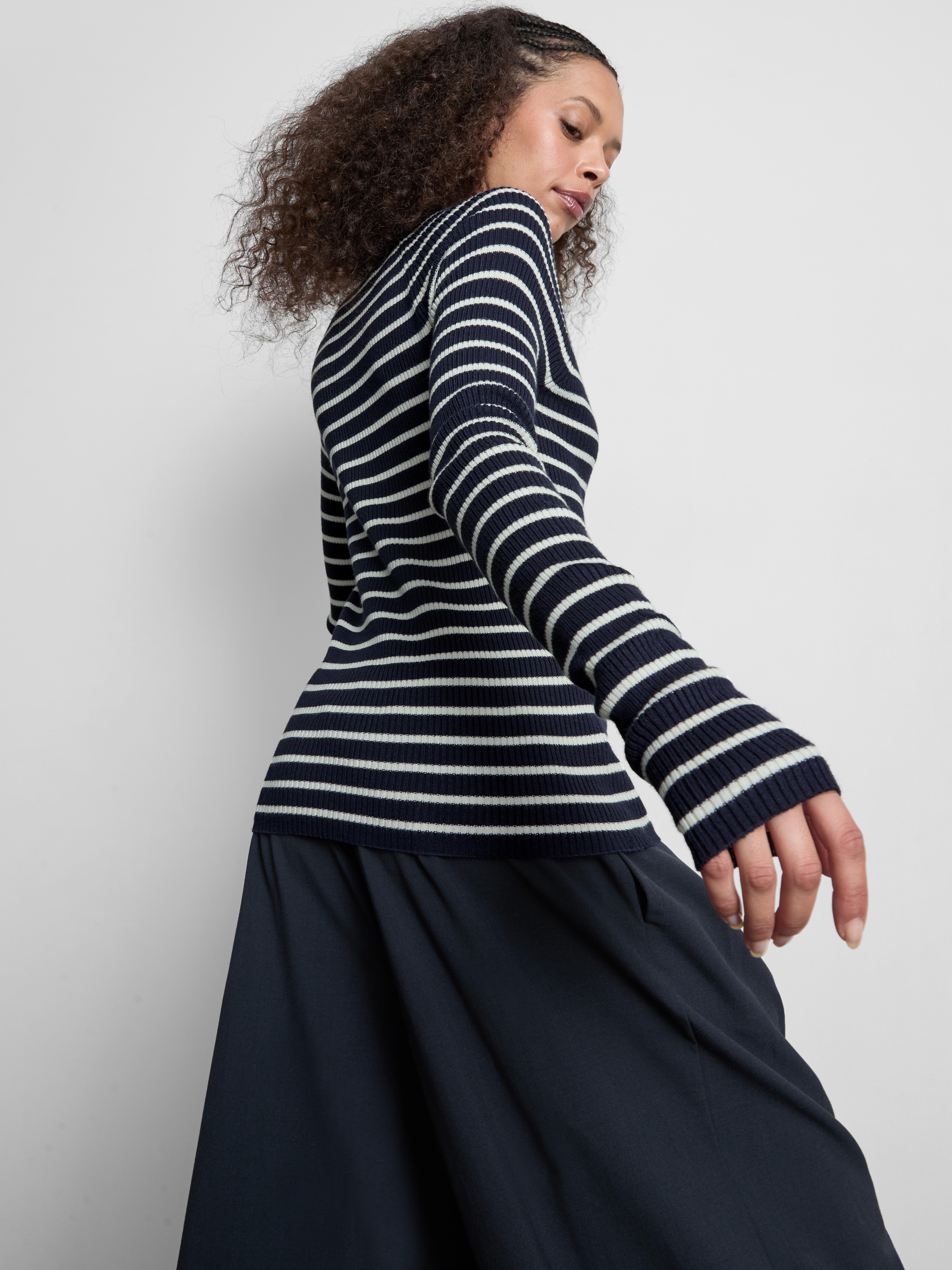 Ribbed V-Neck Jumper