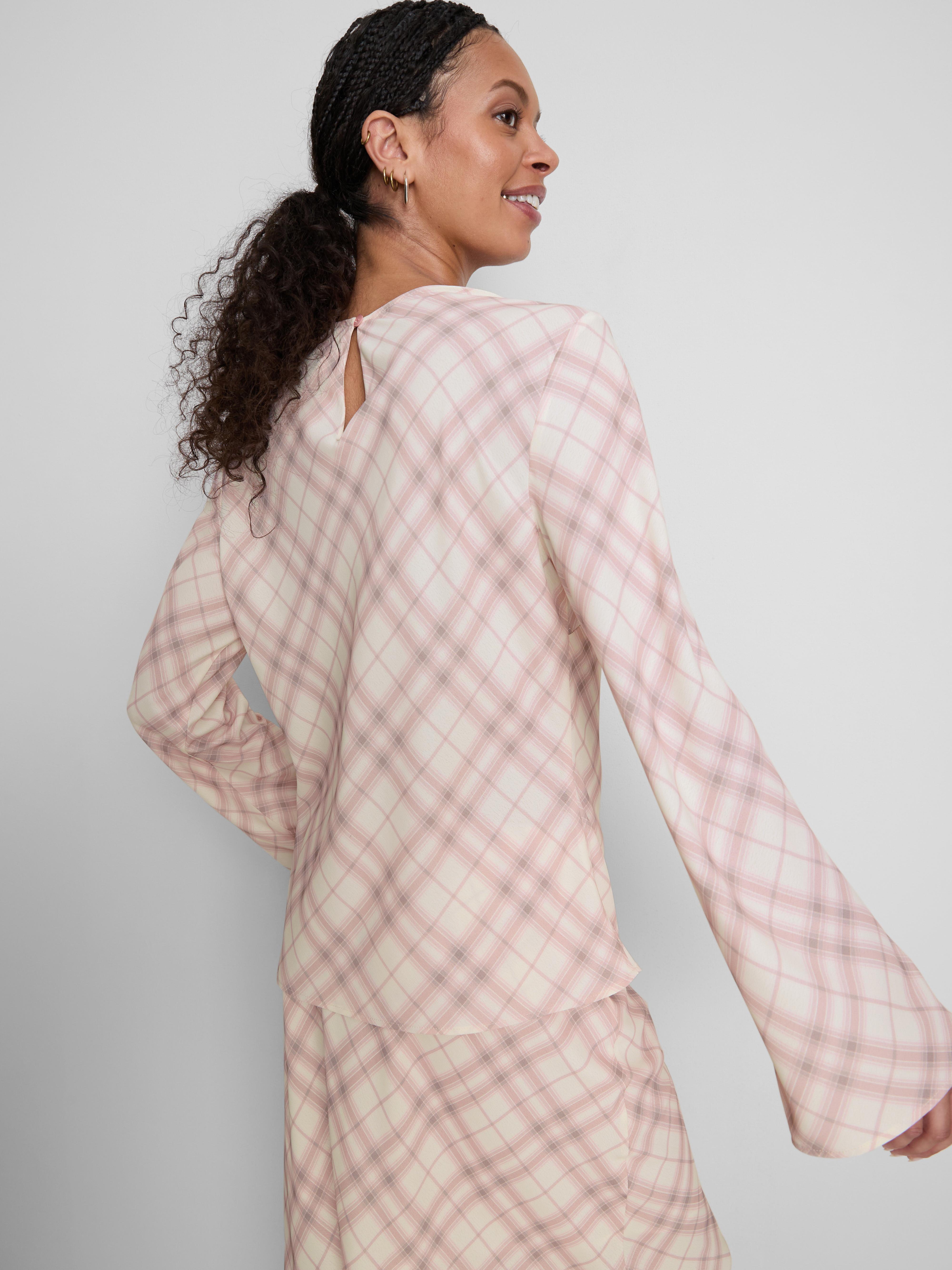 Blusa de cuadros con detalle drapeado