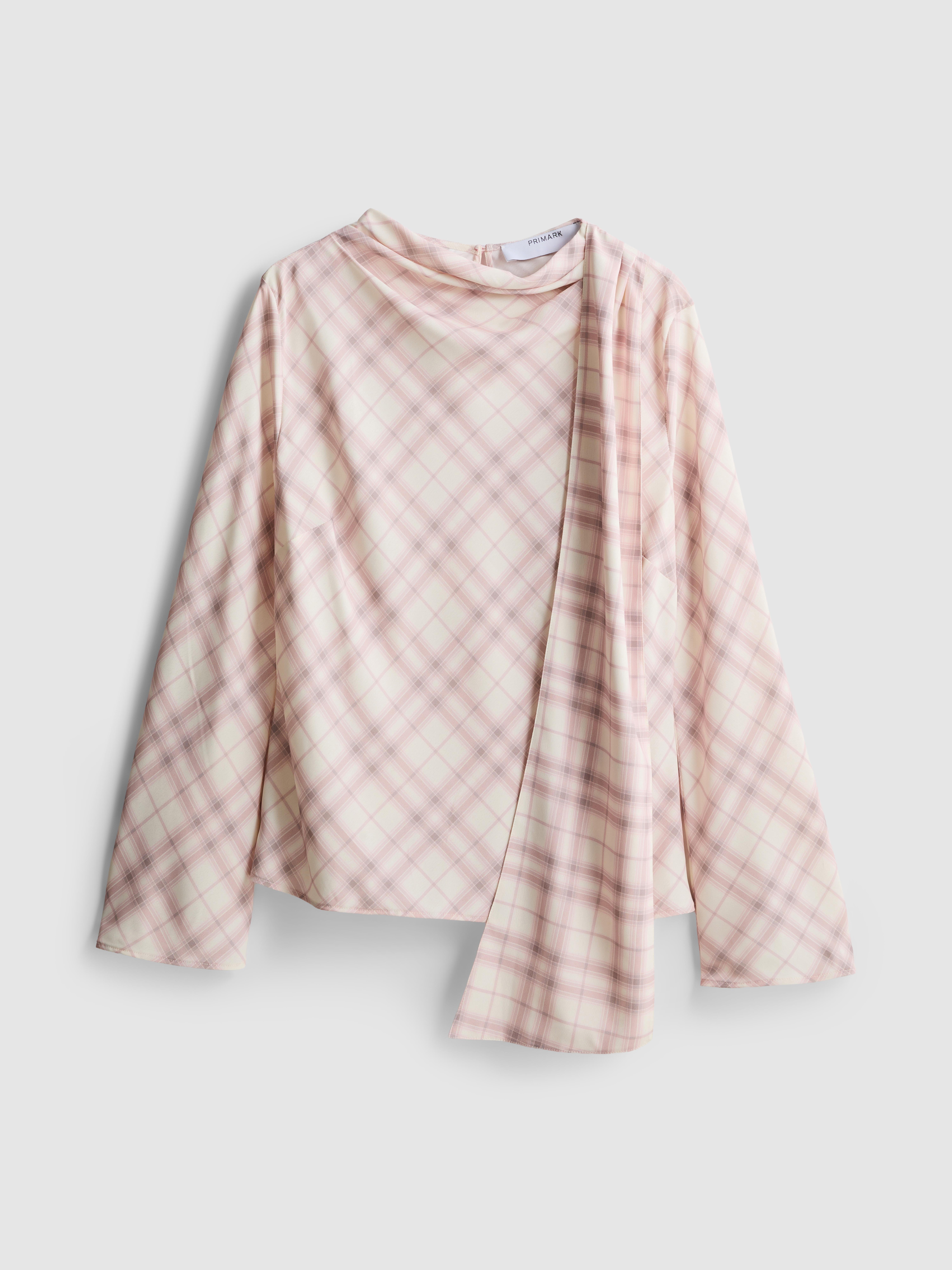 Blusa de cuadros con detalle drapeado