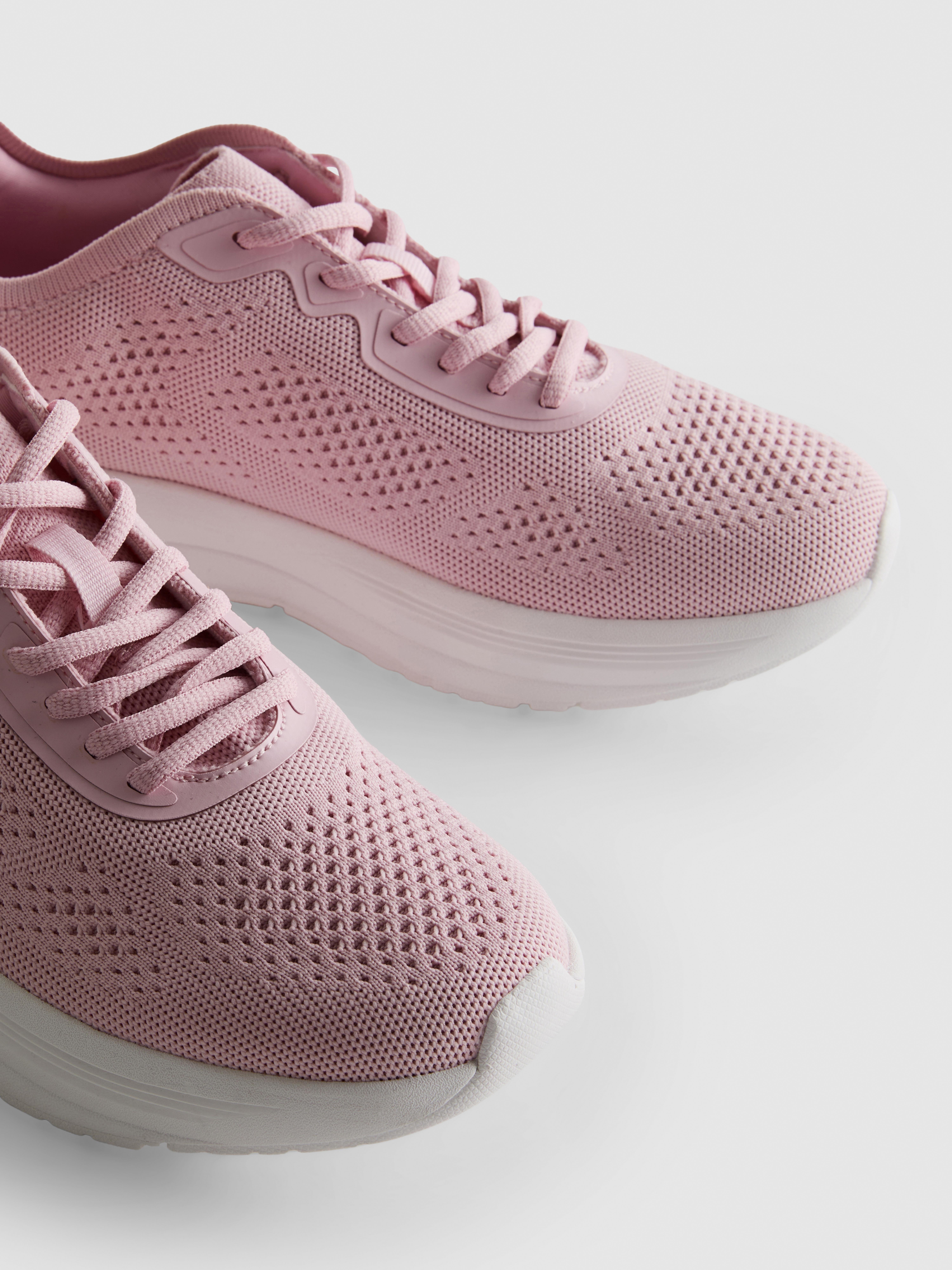 Low Top Knitted Trainers