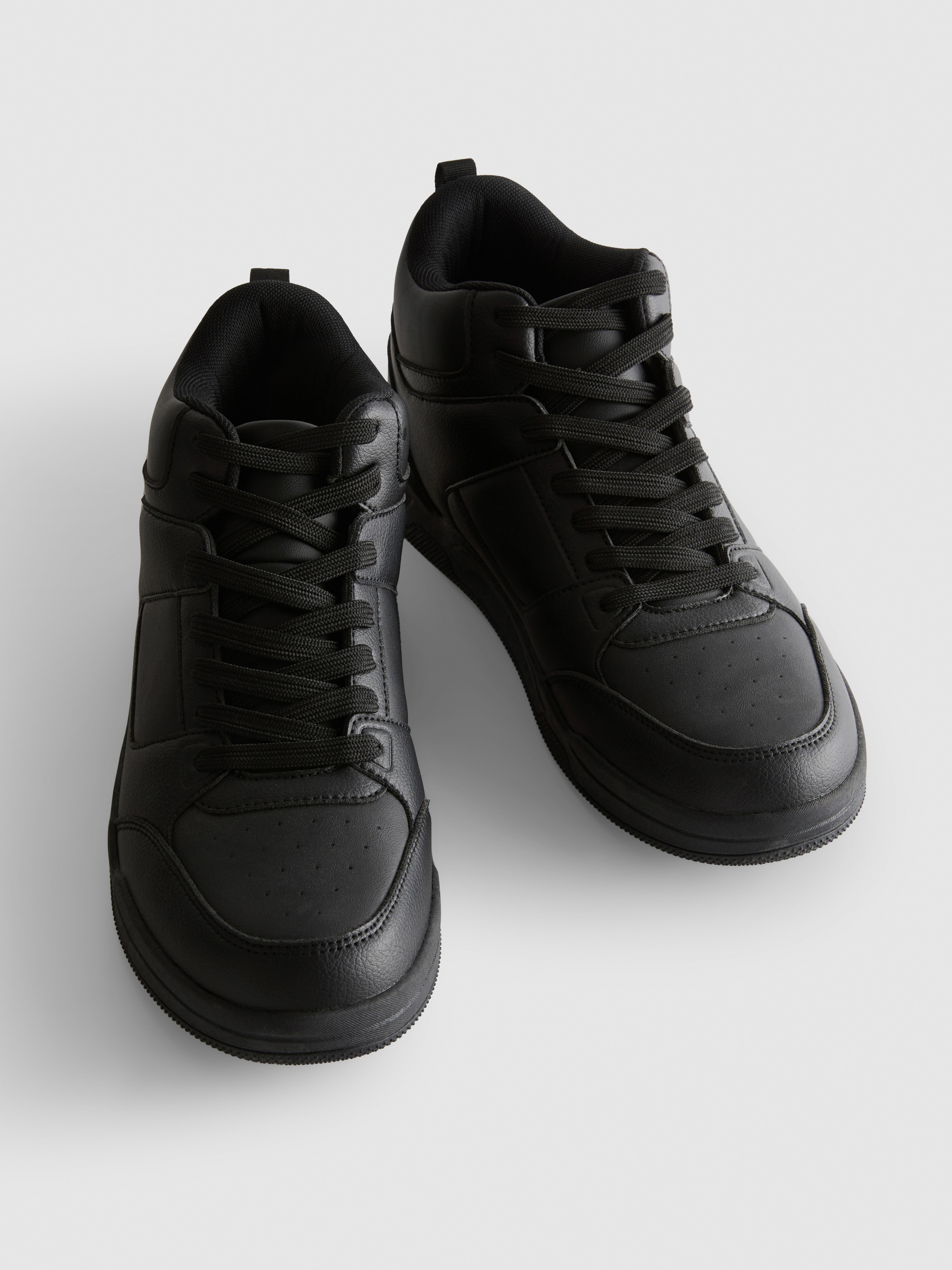 High-Top-Sneaker mit Schnürsenkeln