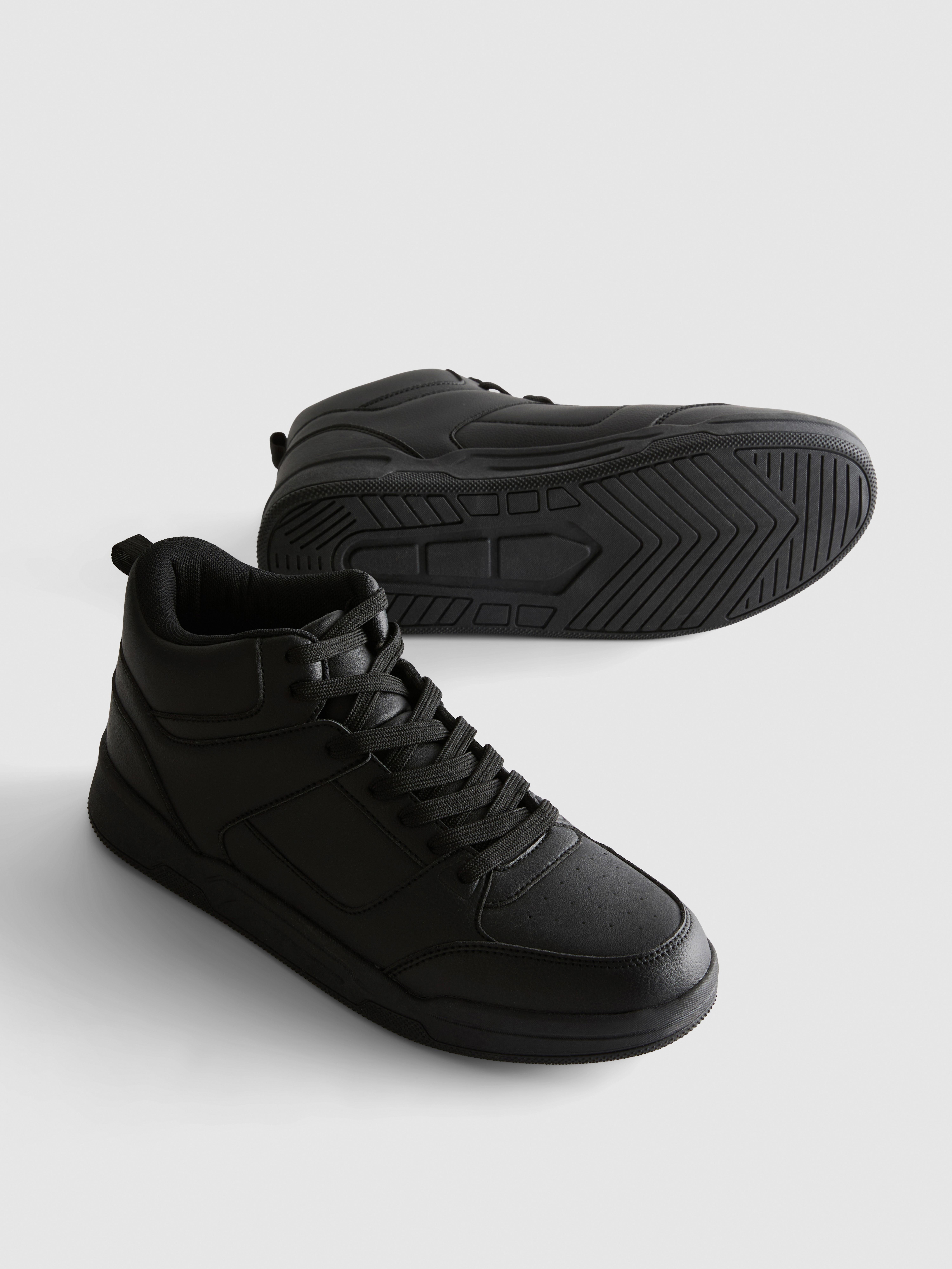 High-Top-Sneaker mit Schnürsenkeln