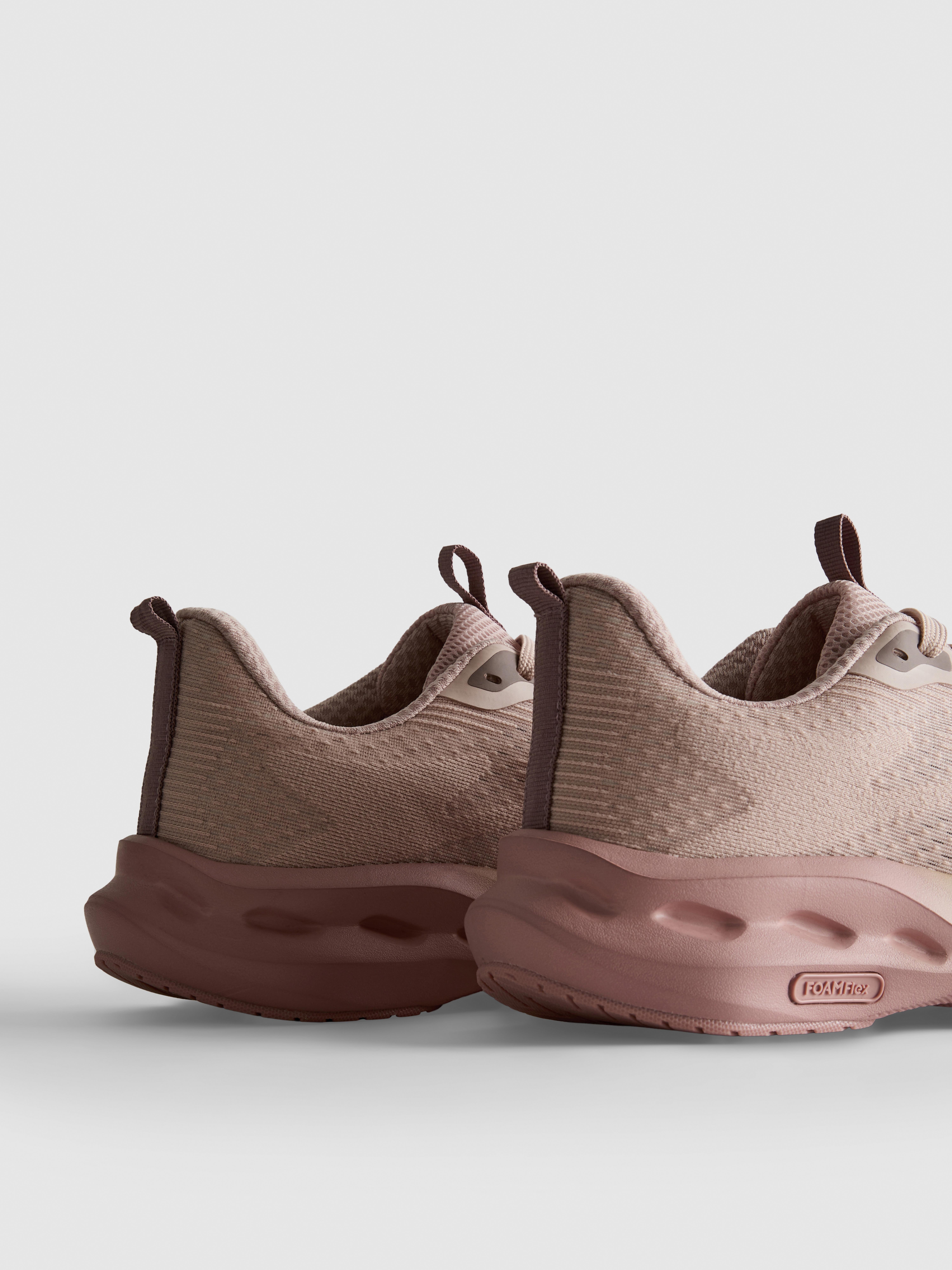 FoamFlex Fabric Sneakers