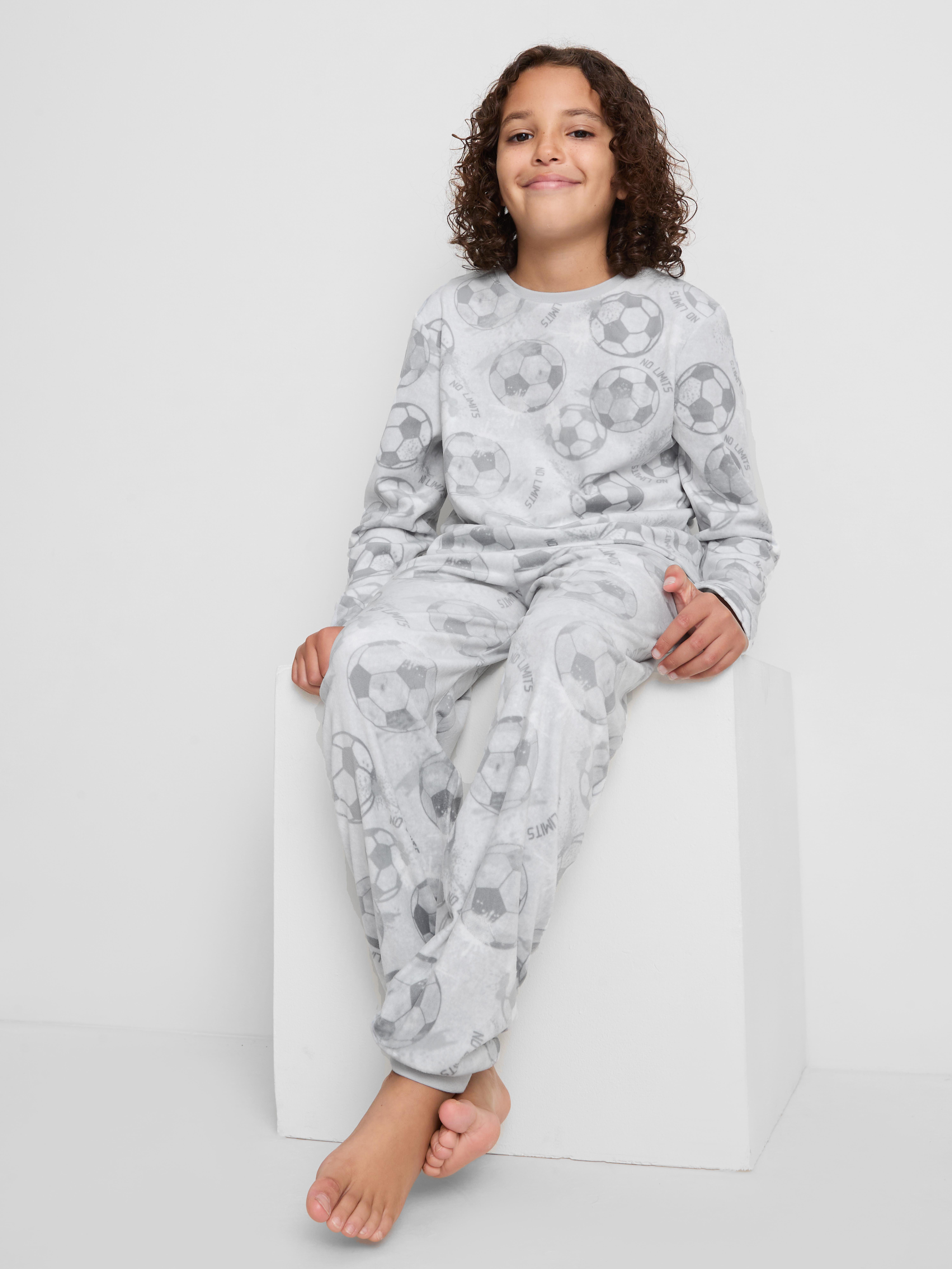 7-15 jr | Warme pyjama met voetbalprint