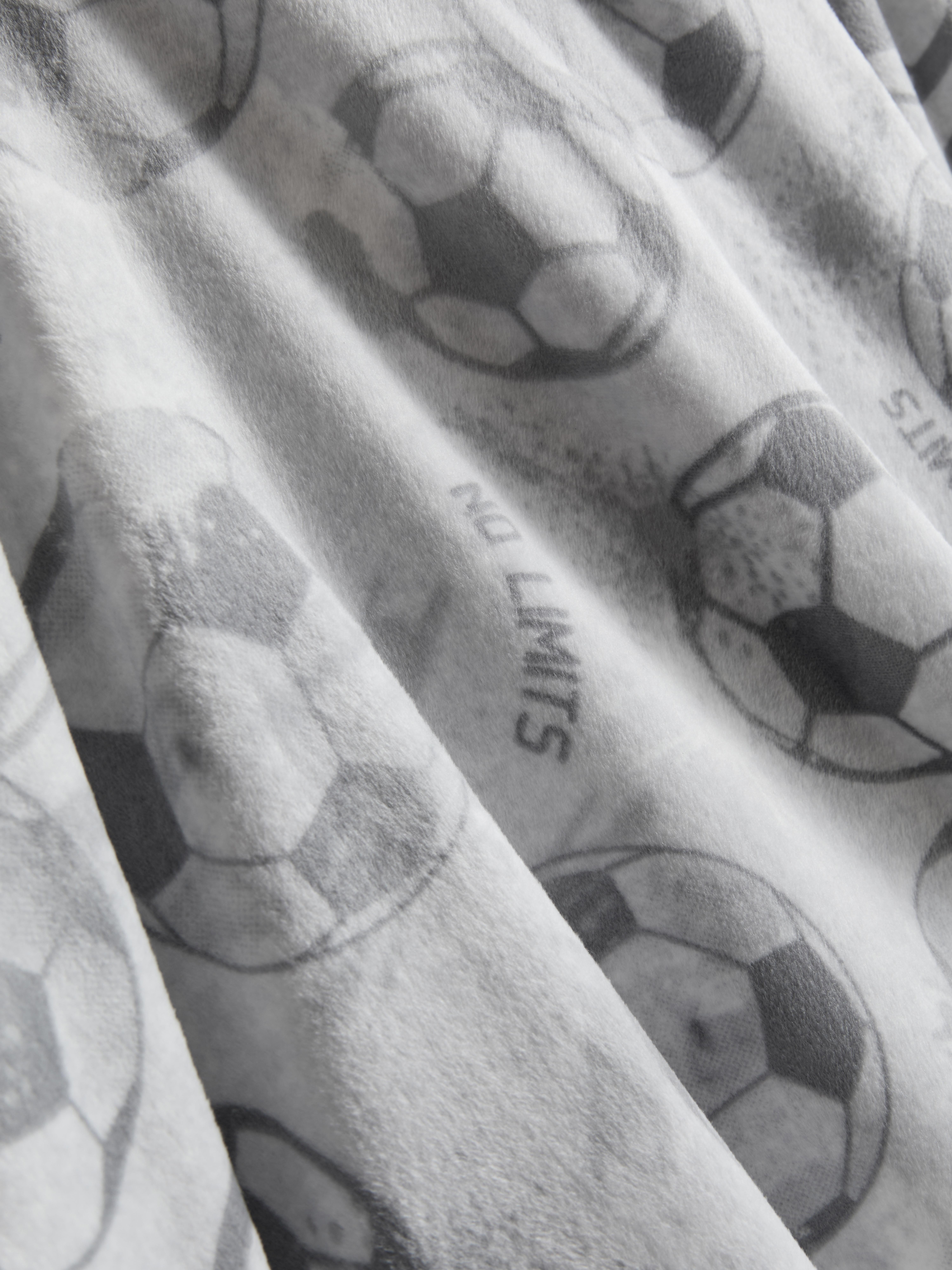 7–15 Jahre | Bequemer Schlafanzug mit Fußball-Grafik