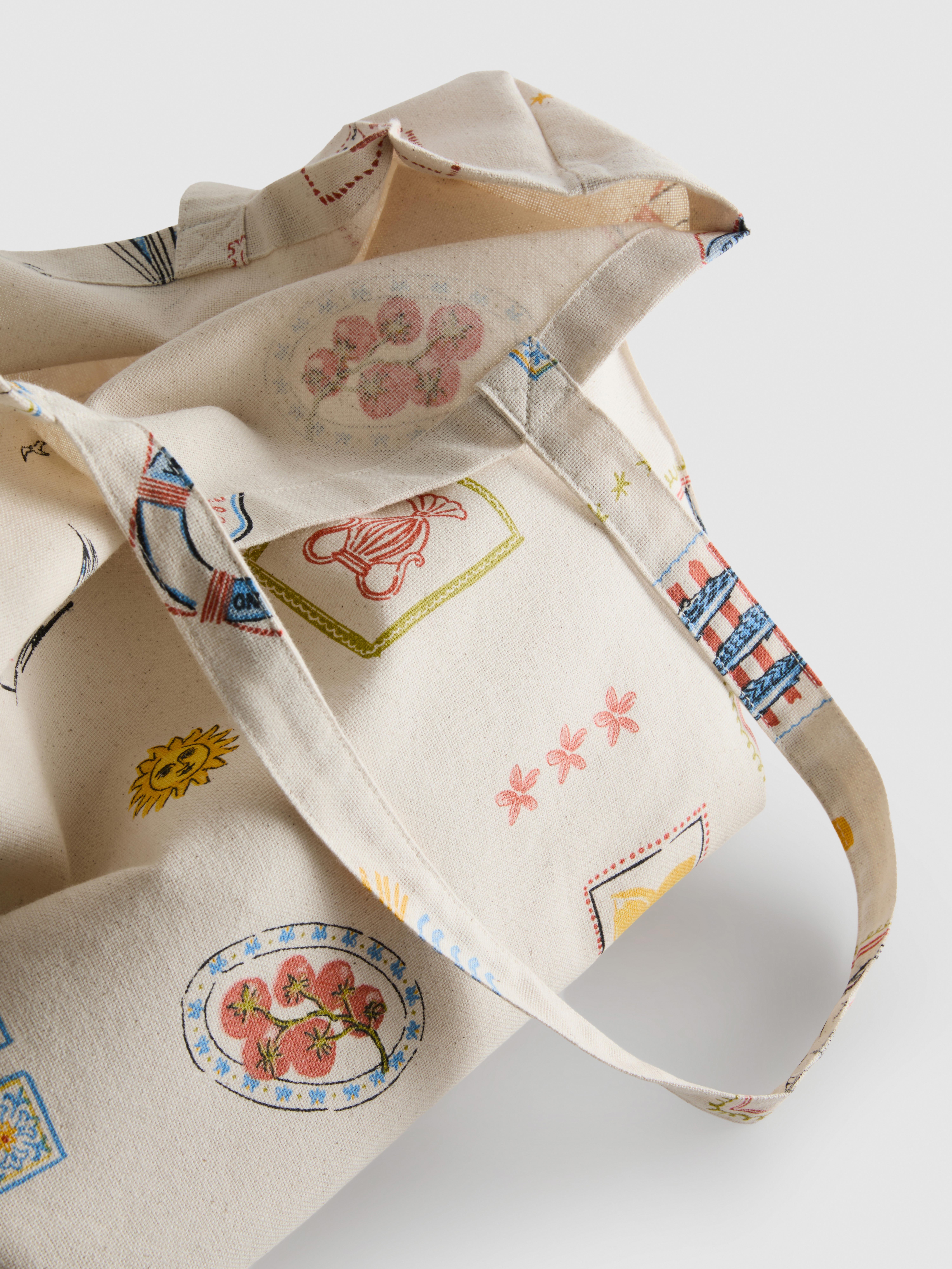 Vacation-Print Tote Bag