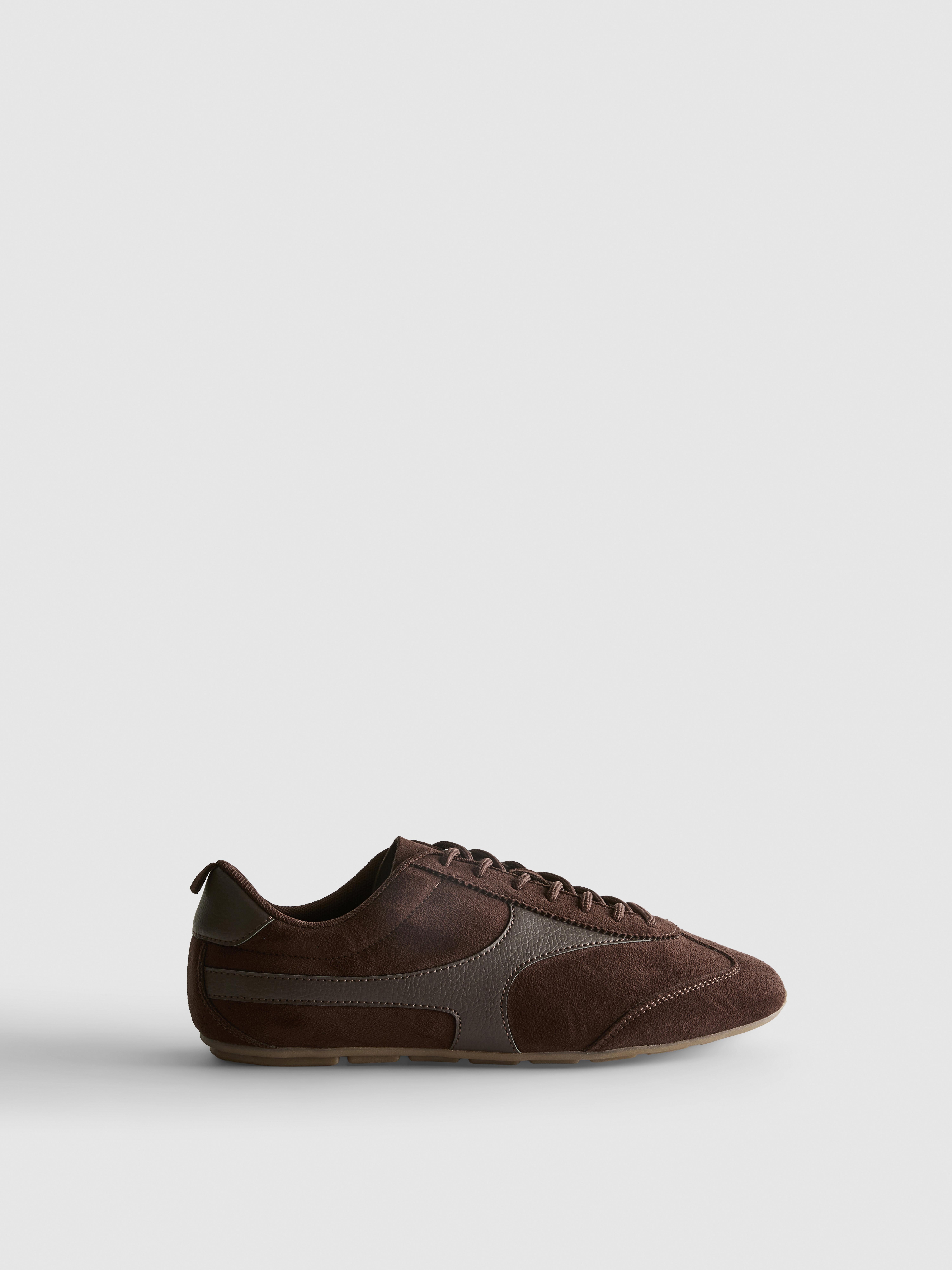 Lage suèdine sneakers By Coleen