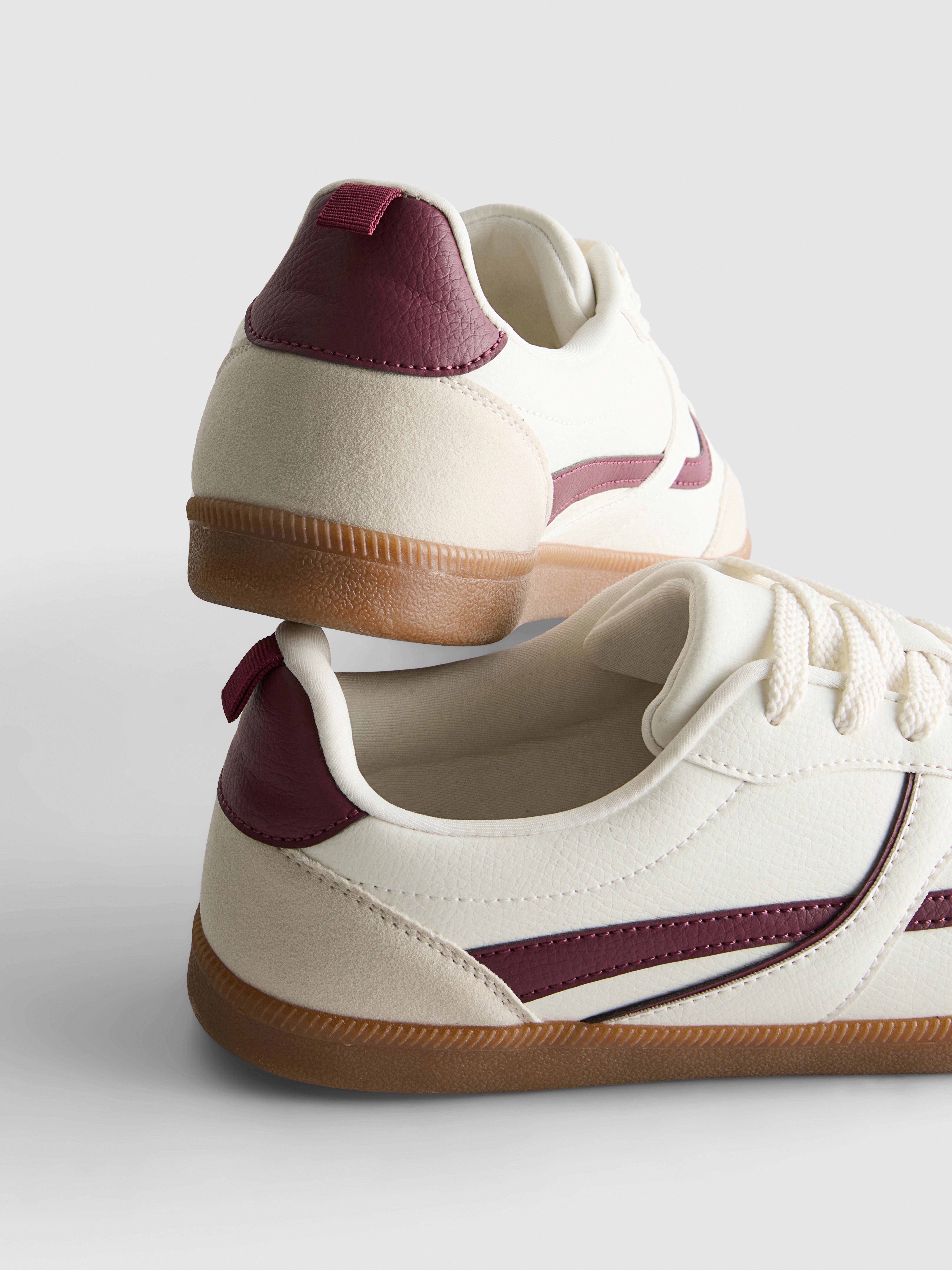 By Coleen Classic Low Top Gum Sole Trainers