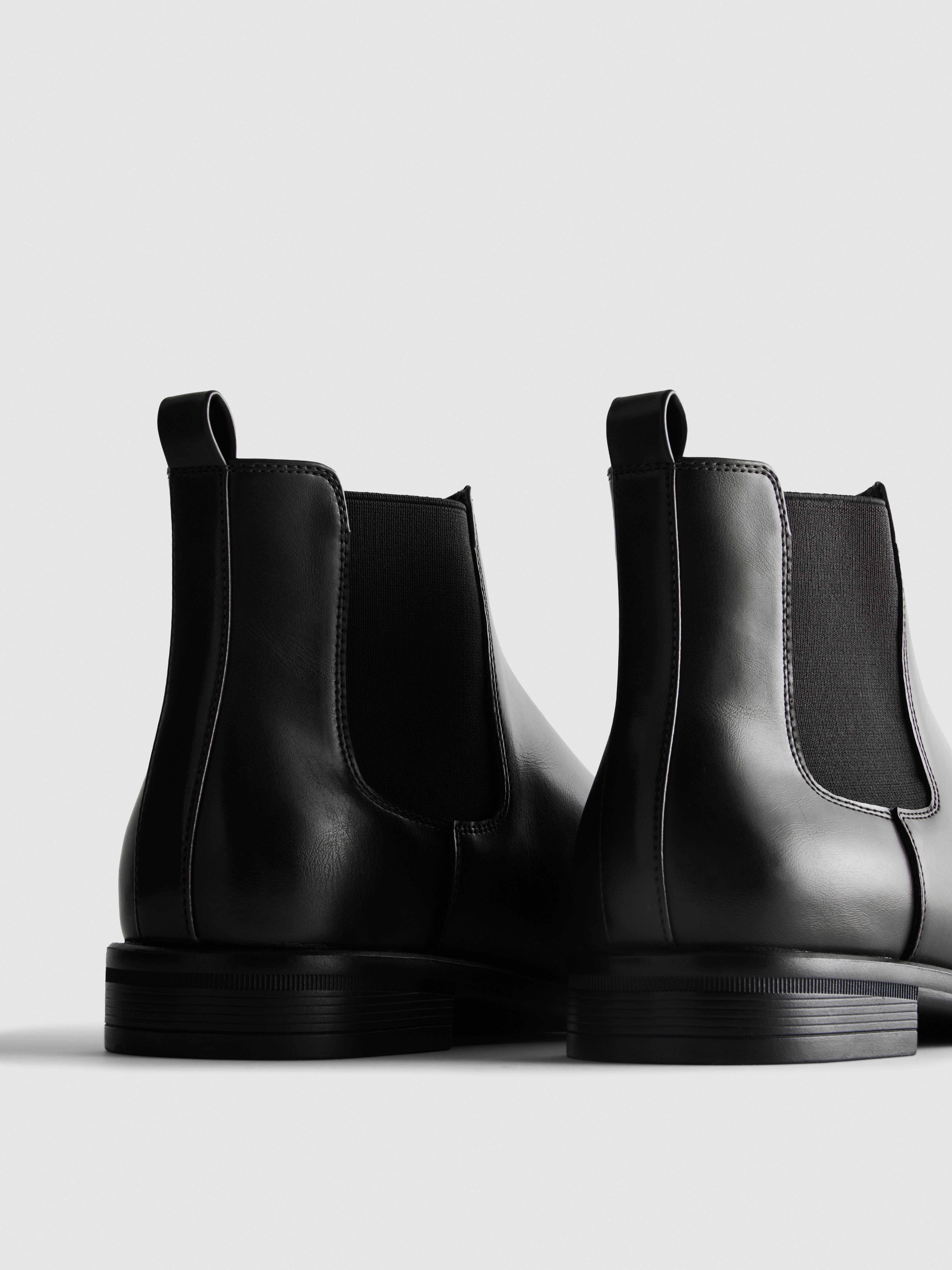 Chelsea Boots