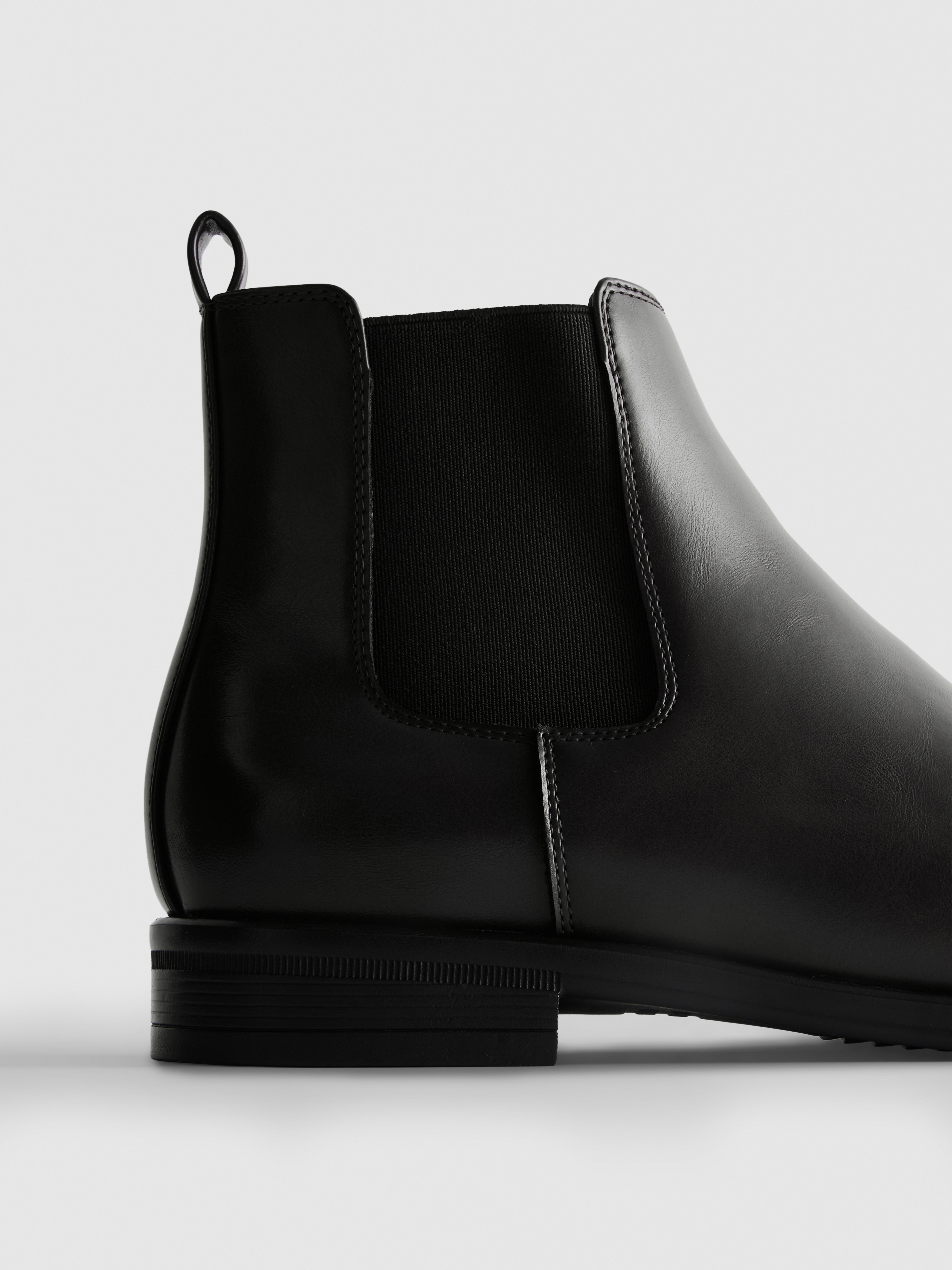 Chelsea Boots
