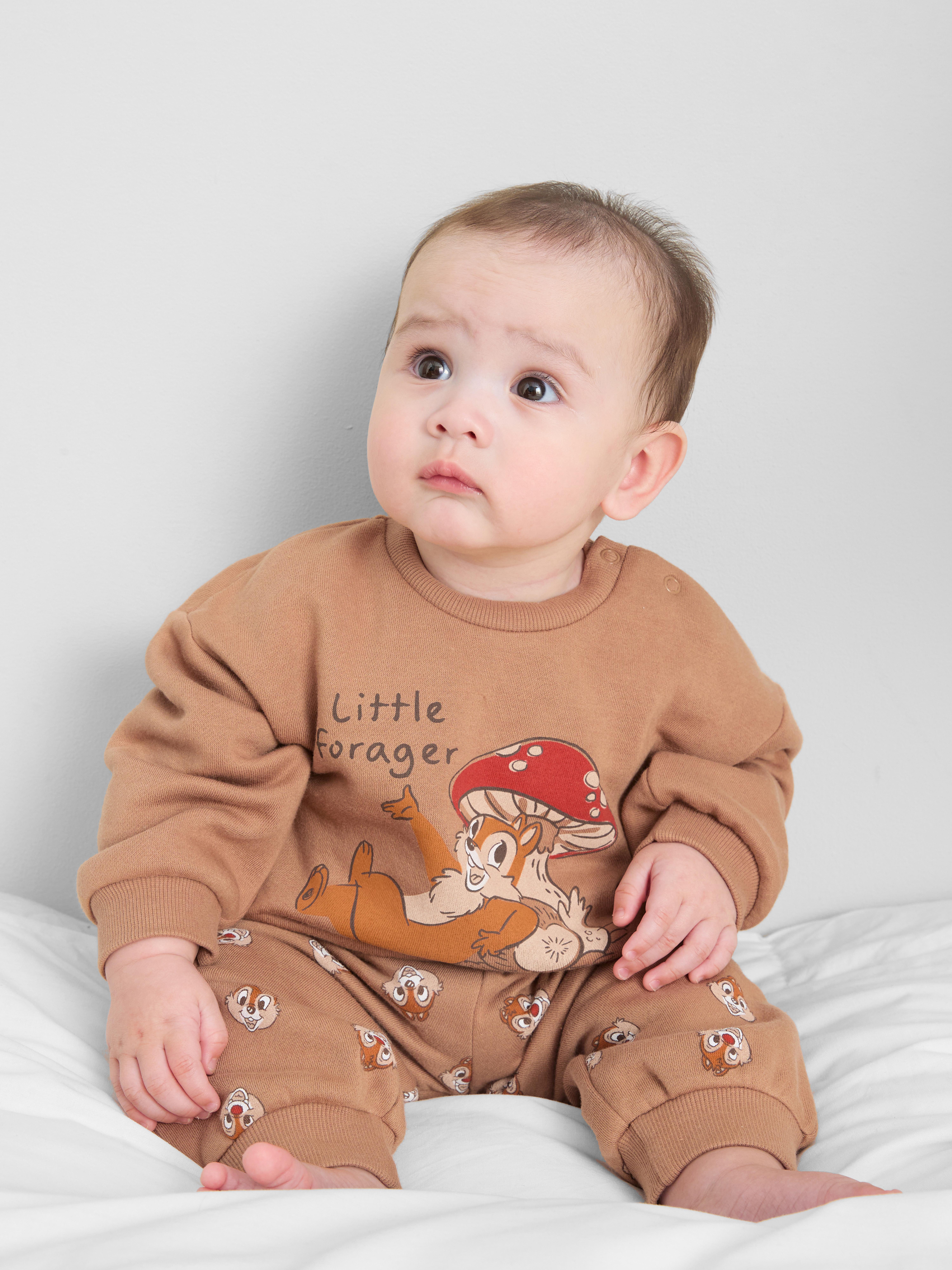 0-18mths | Disney’s Chip and Dale Sweatshirt and Joggers Newborn Set