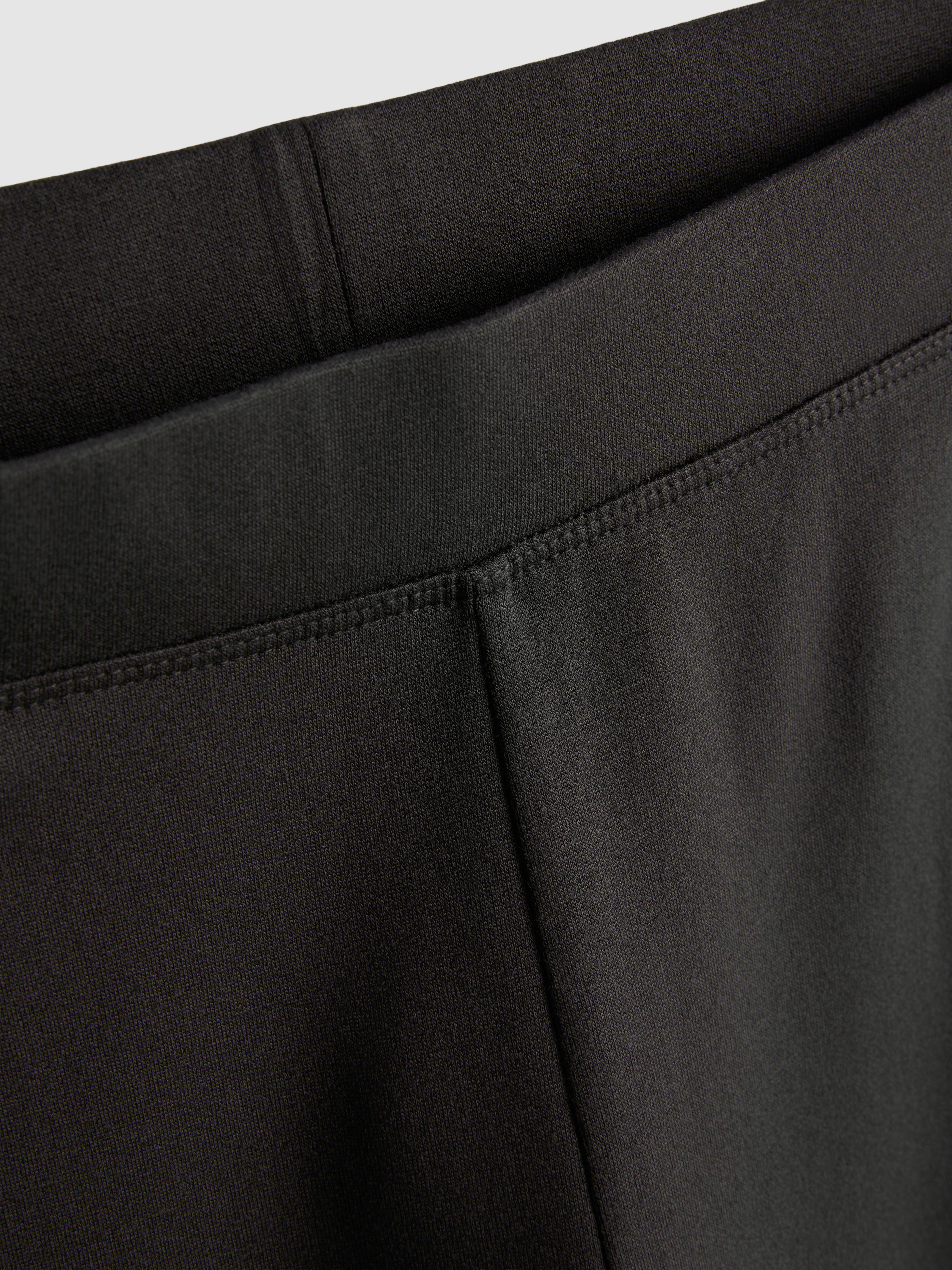 Mid-Rise Flared Leggings