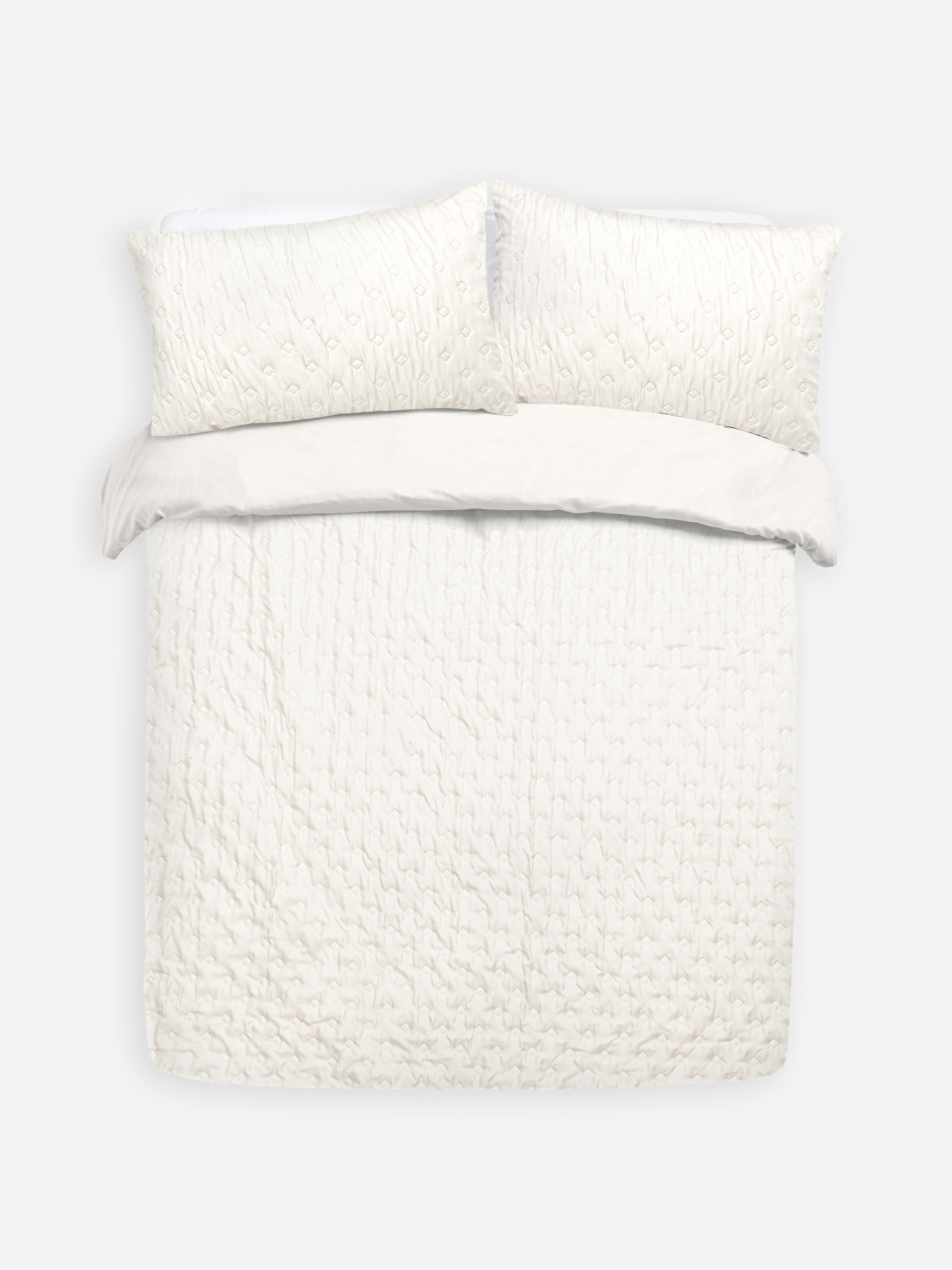 Textured Pinsonic Super King Duvet Cover Set
