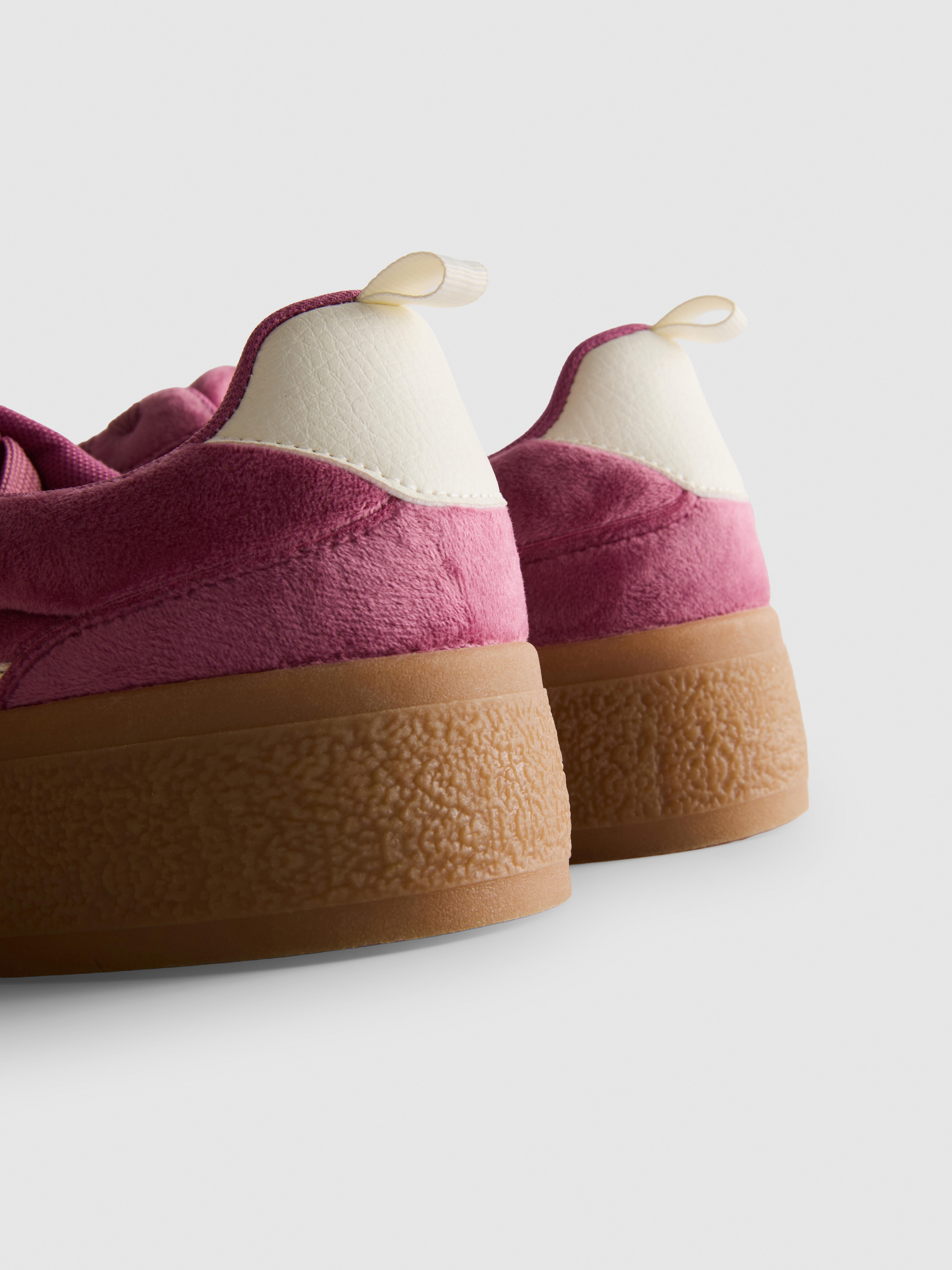 Faux Suede Flatform Gum Sole Sneakers