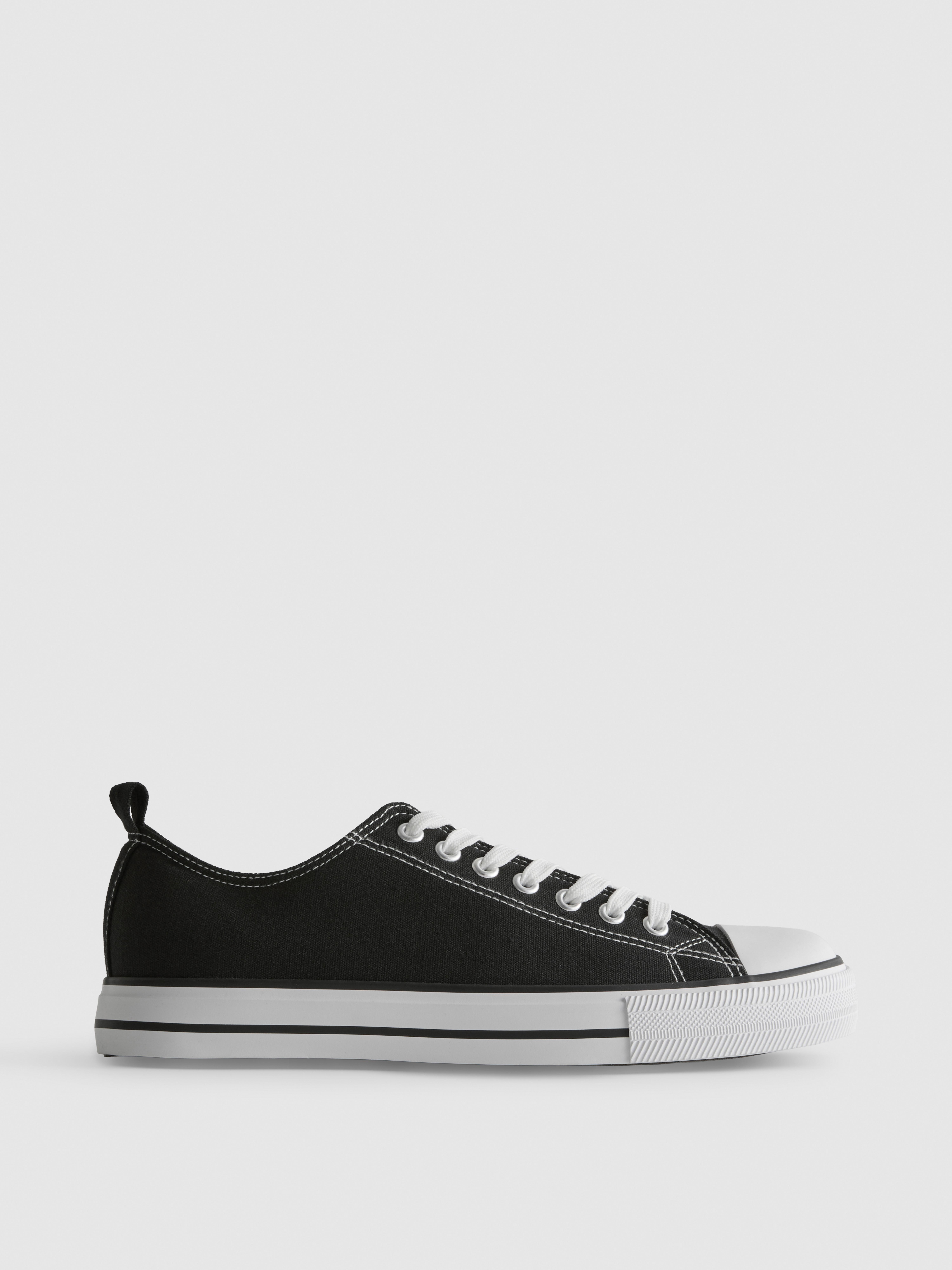 Canvas Low-Top Trainers Black/White