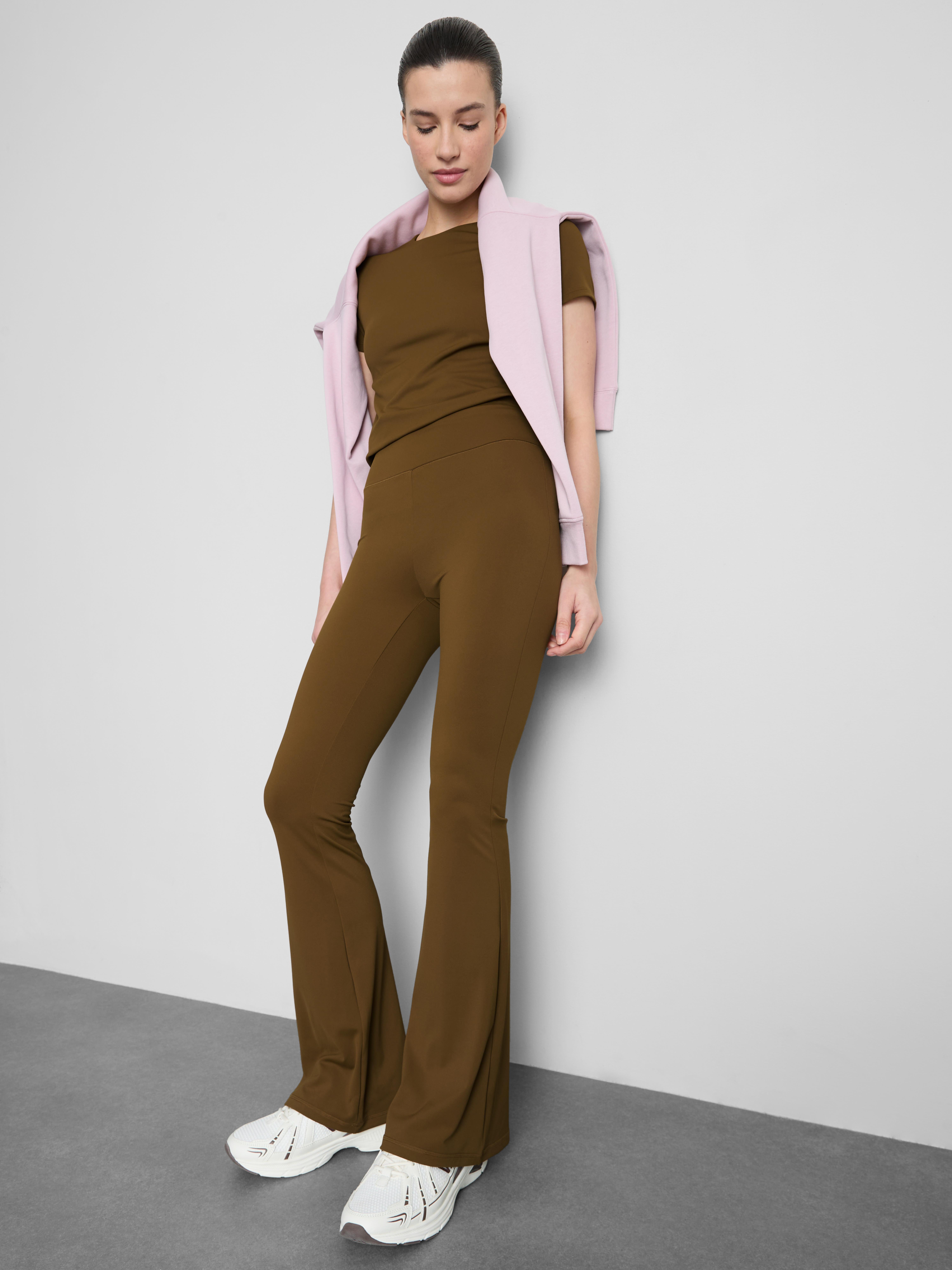 Buttery Soft Flared Active Leggings