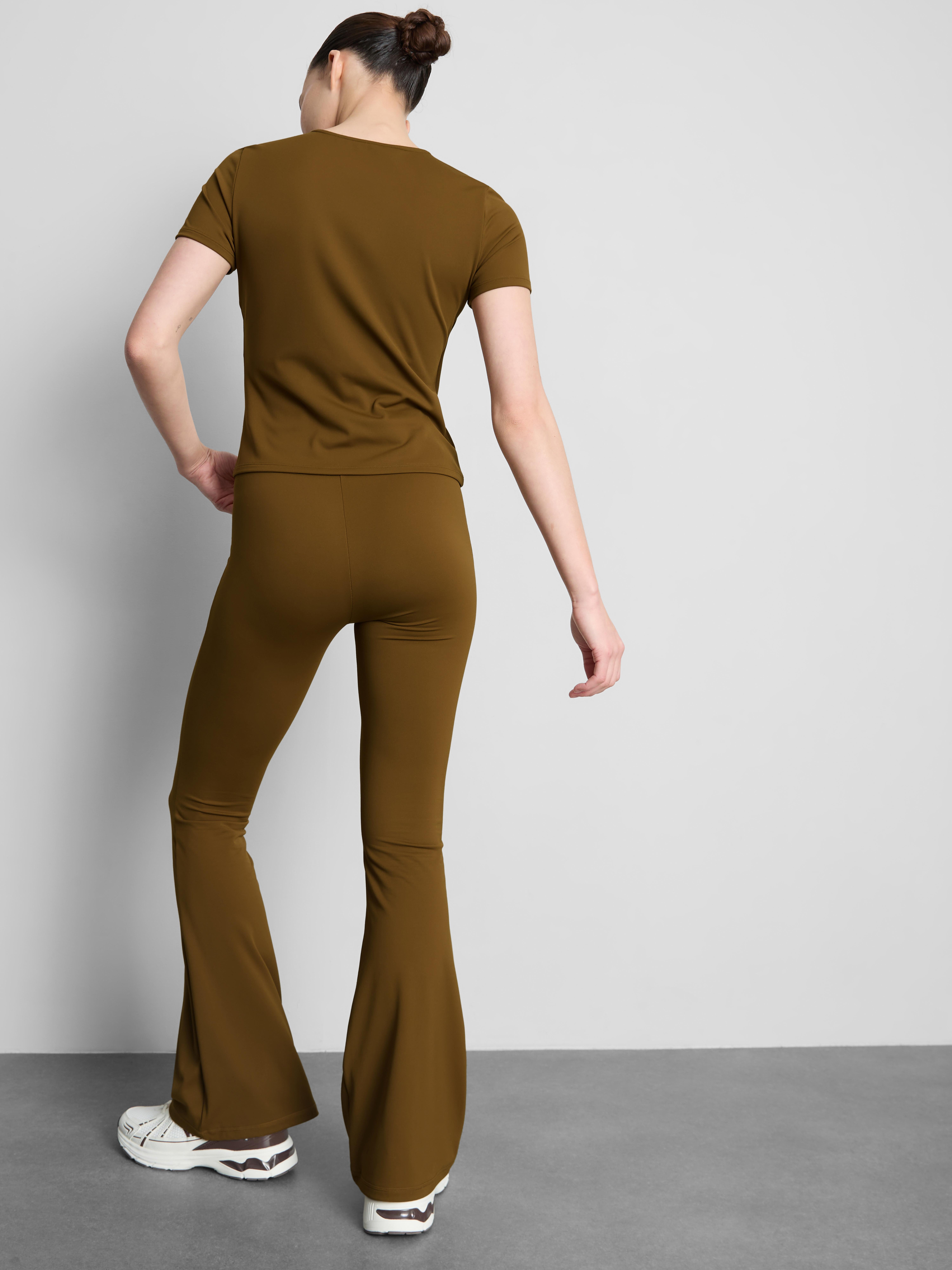 Buttery Soft Flared Active Leggings