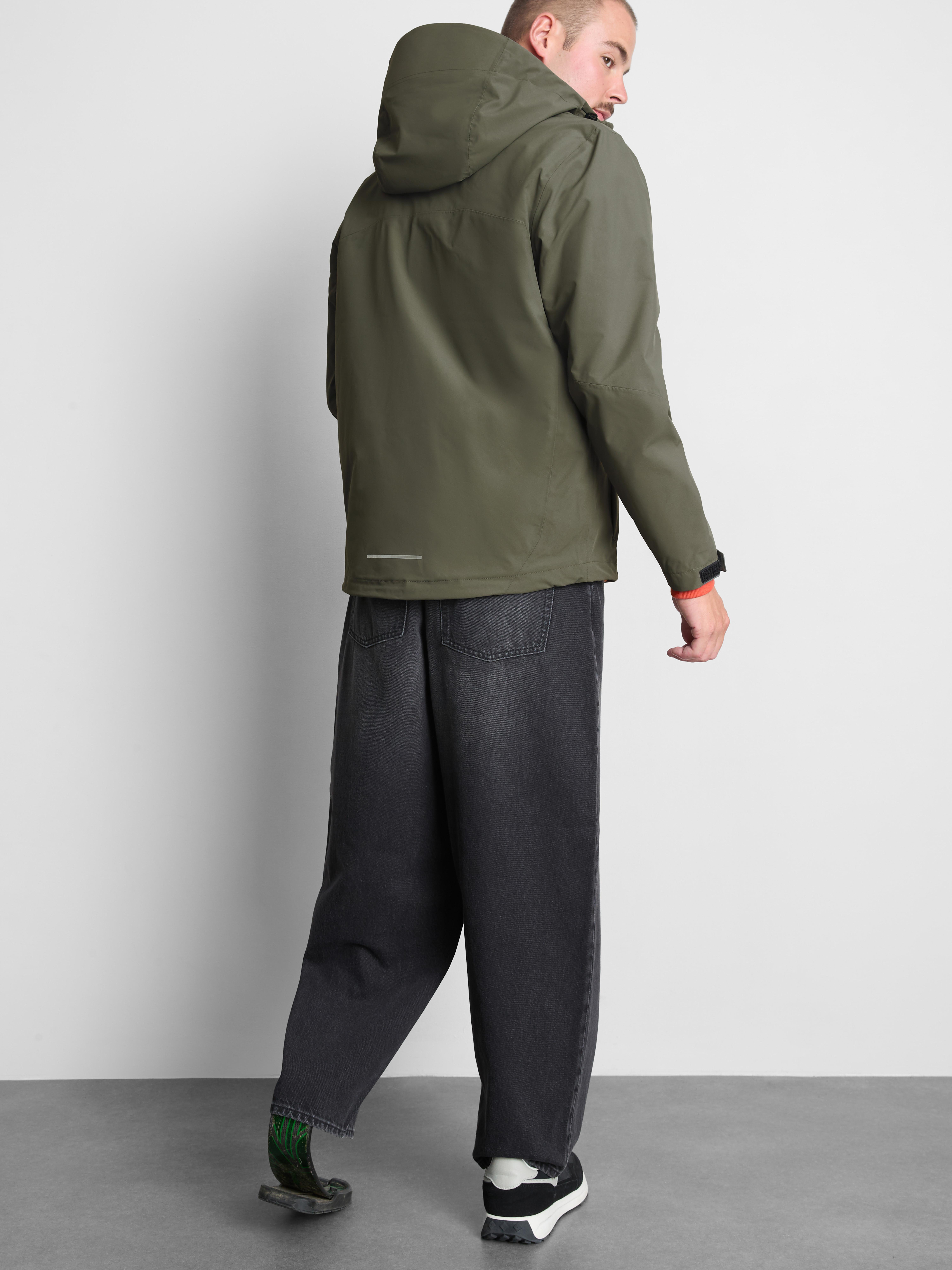 Impermeabile con cappuccio e zip