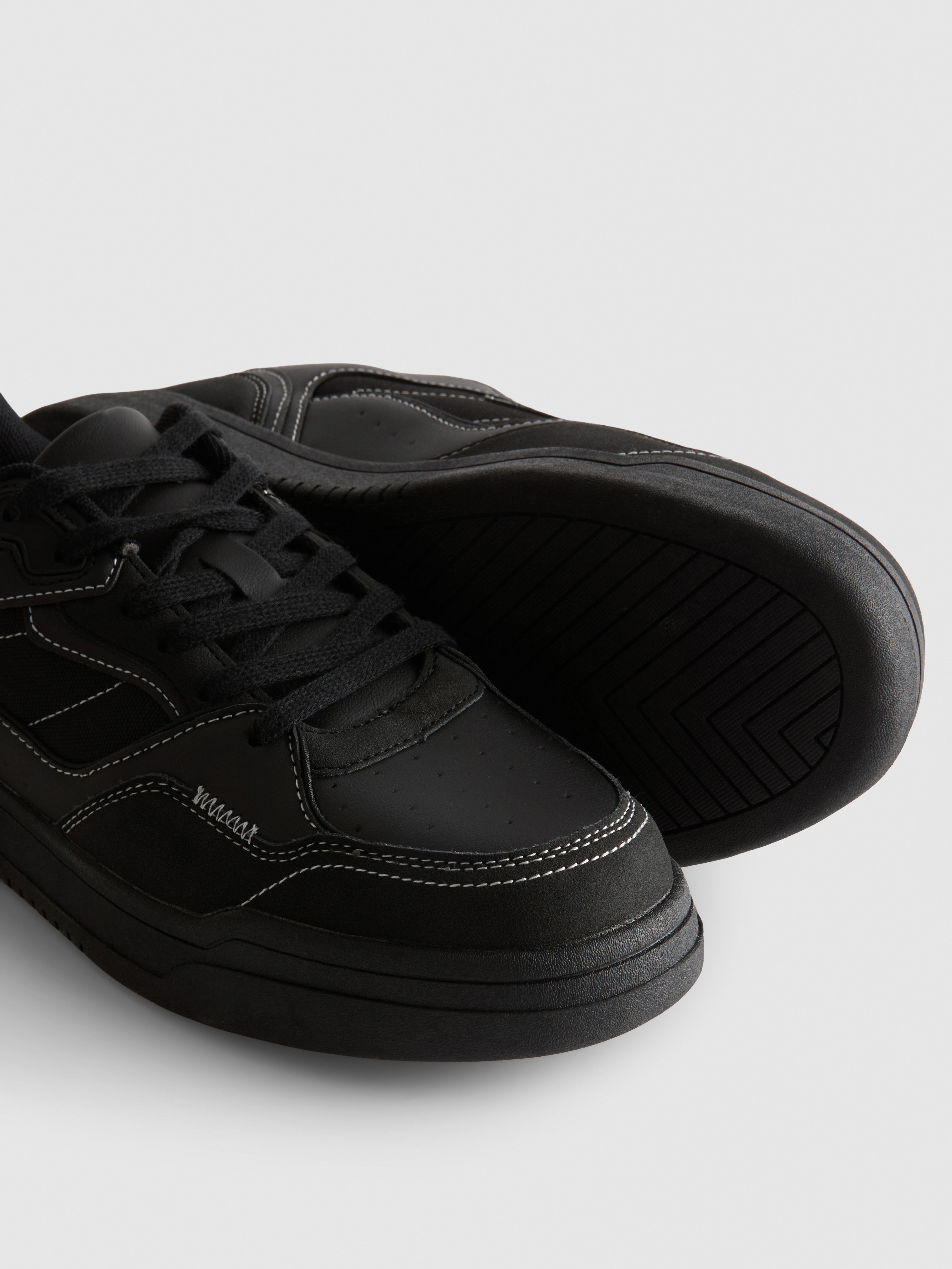 Contrast Stitch Low-Top Trainers