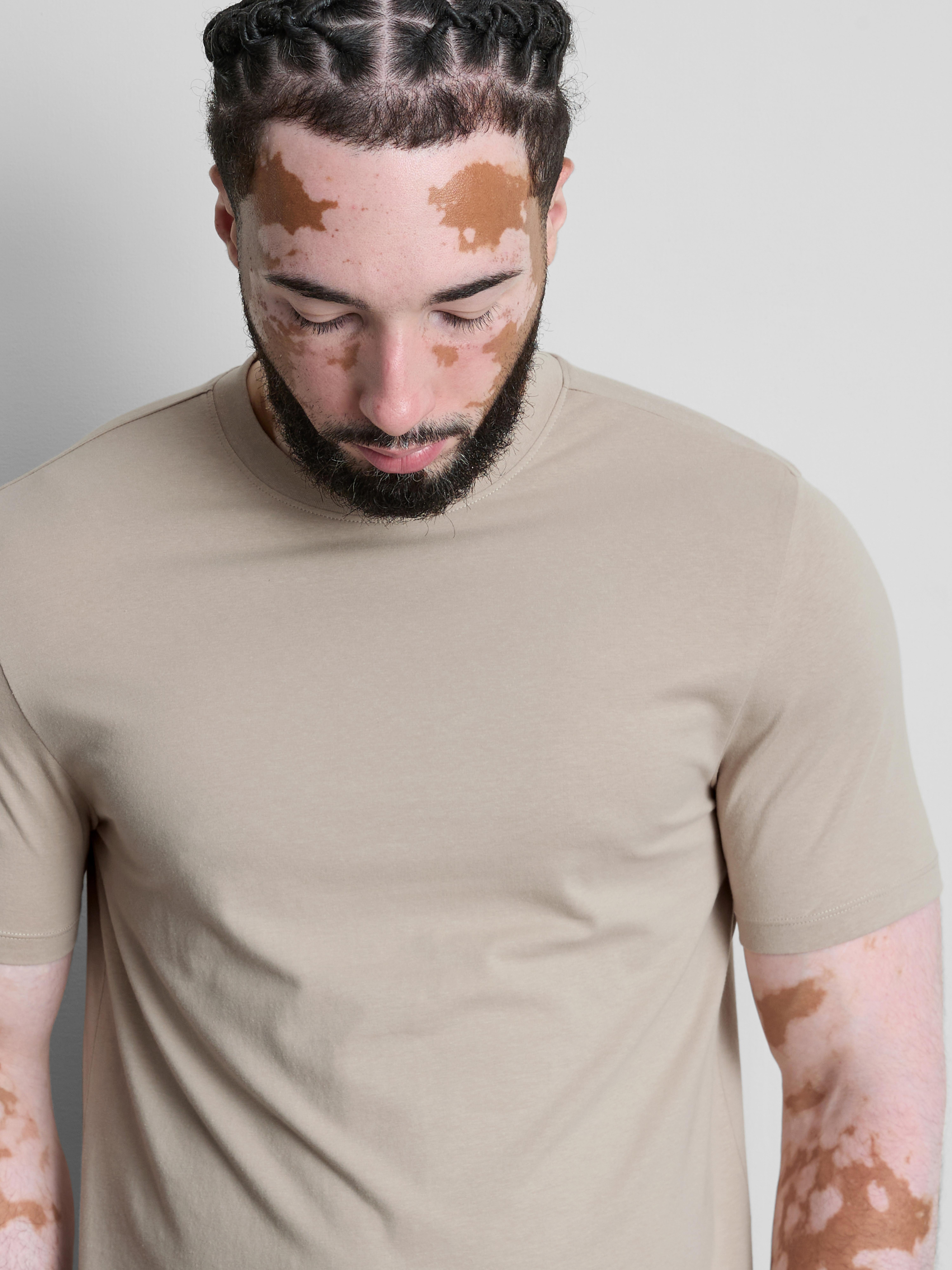 Relaxed Fit LYCRA® T-Shirt