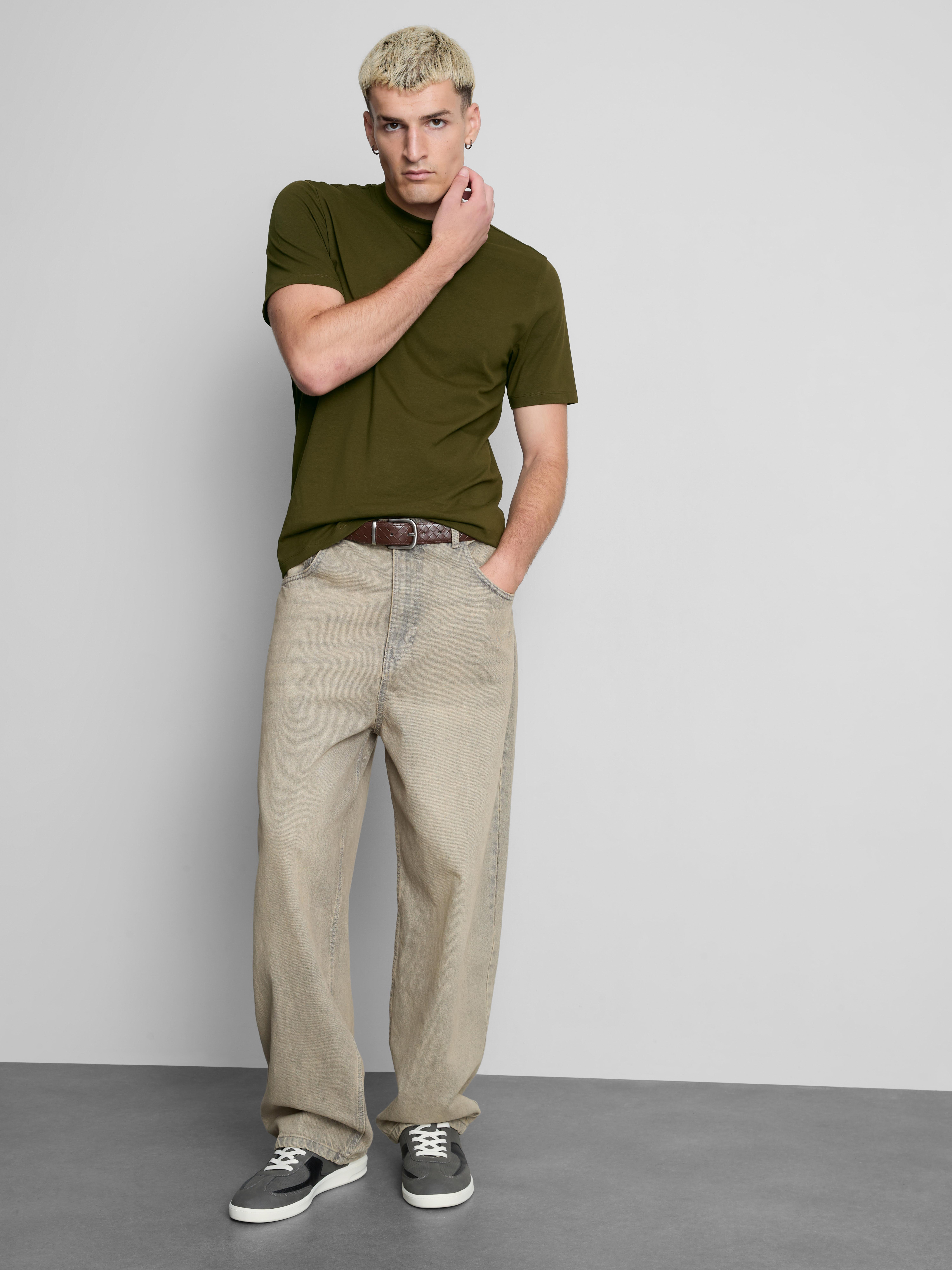Relaxed Fit LYCRA® T-Shirt
