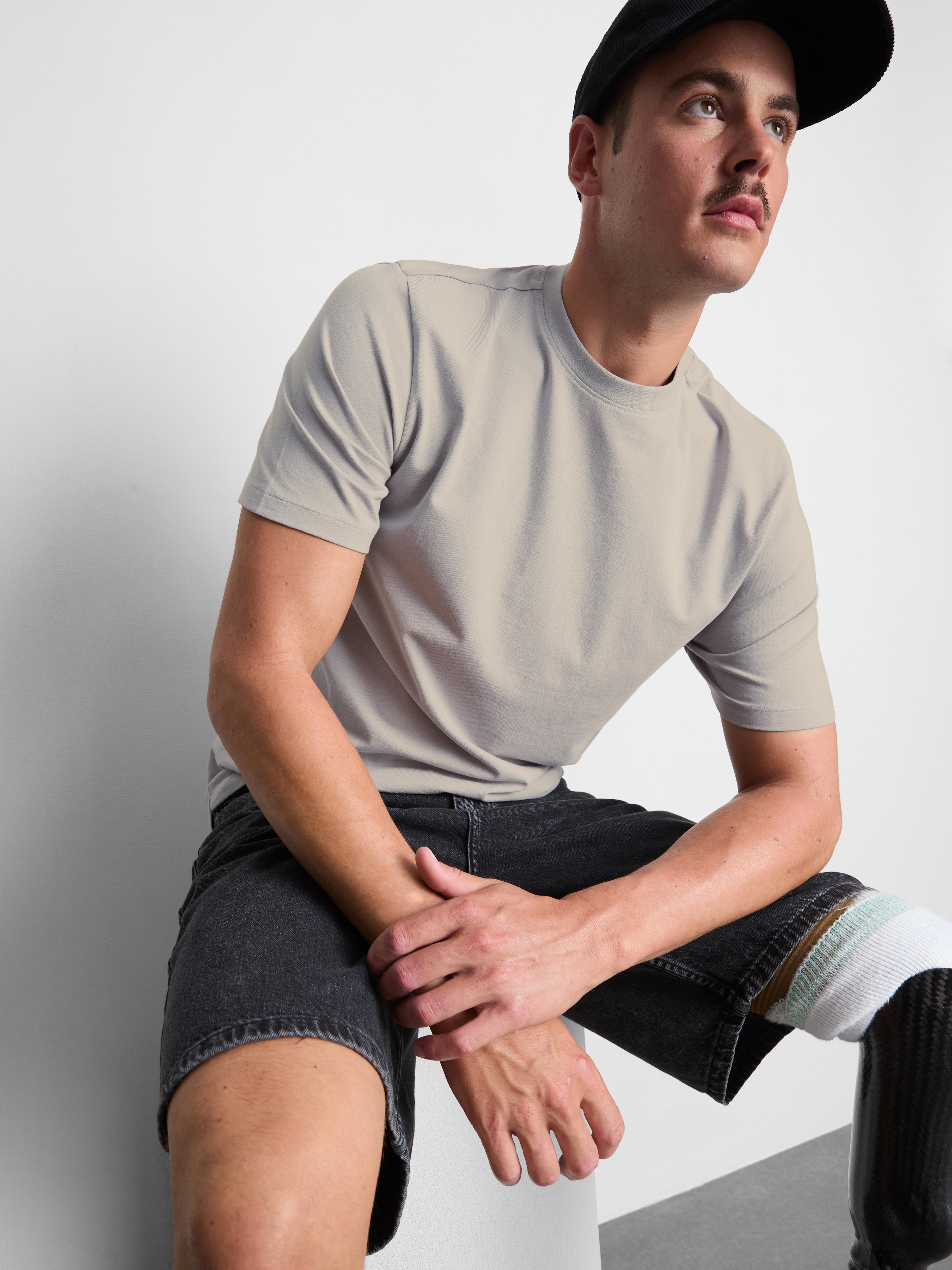 Relaxed Fit LYCRA® T-Shirt