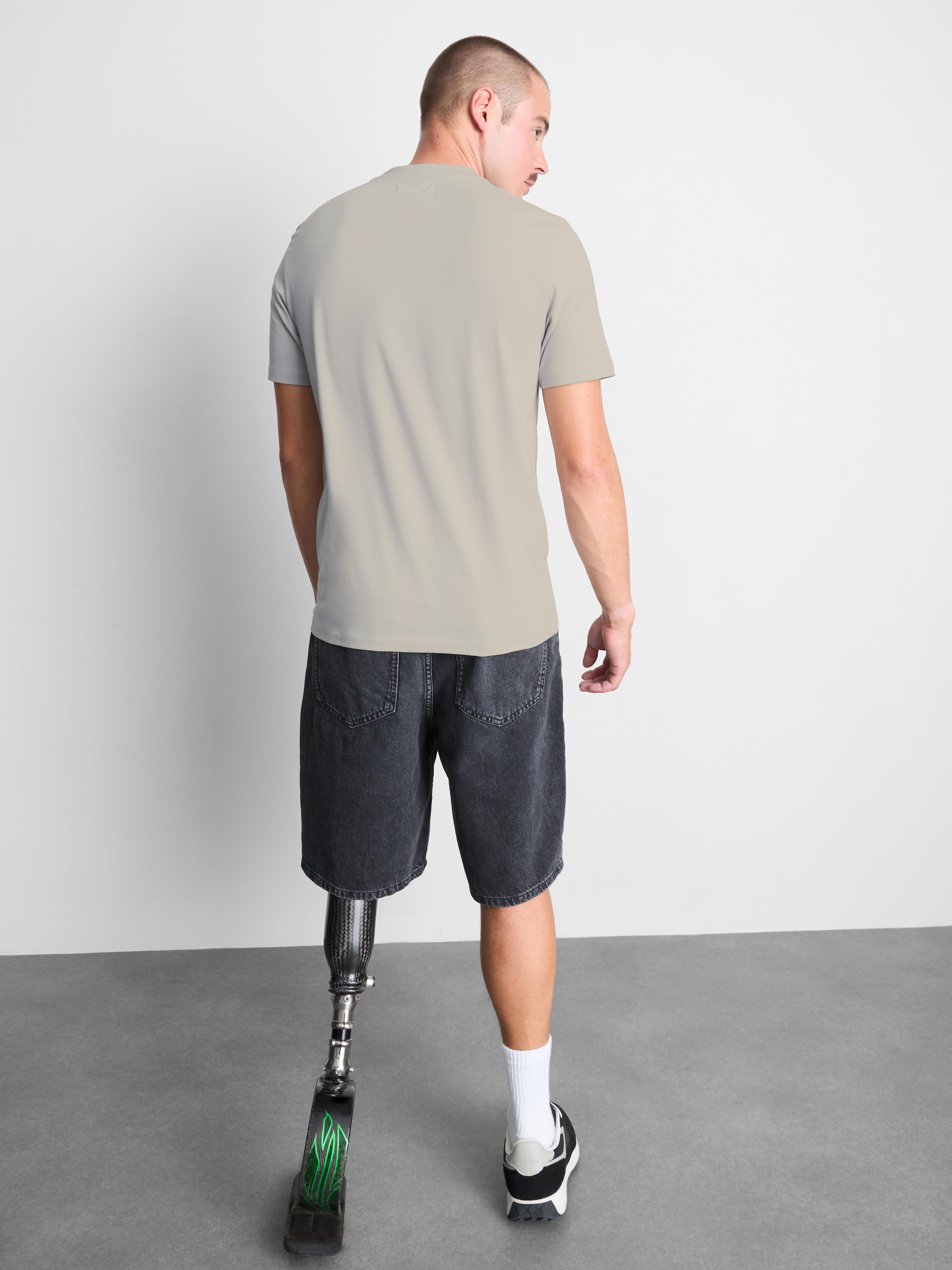 Relaxed Fit LYCRA® T-Shirt