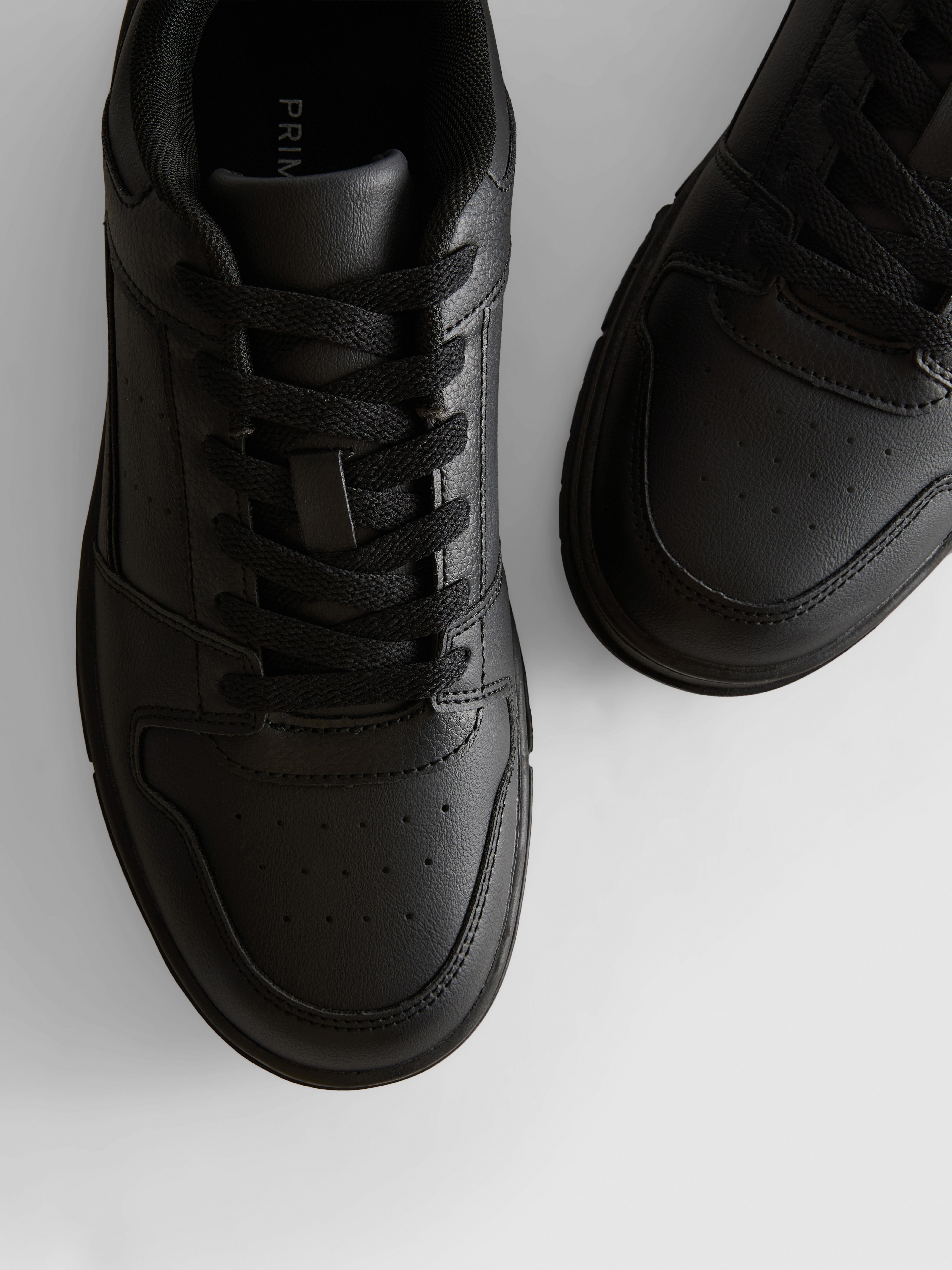 Sporty Low Top Sneakers