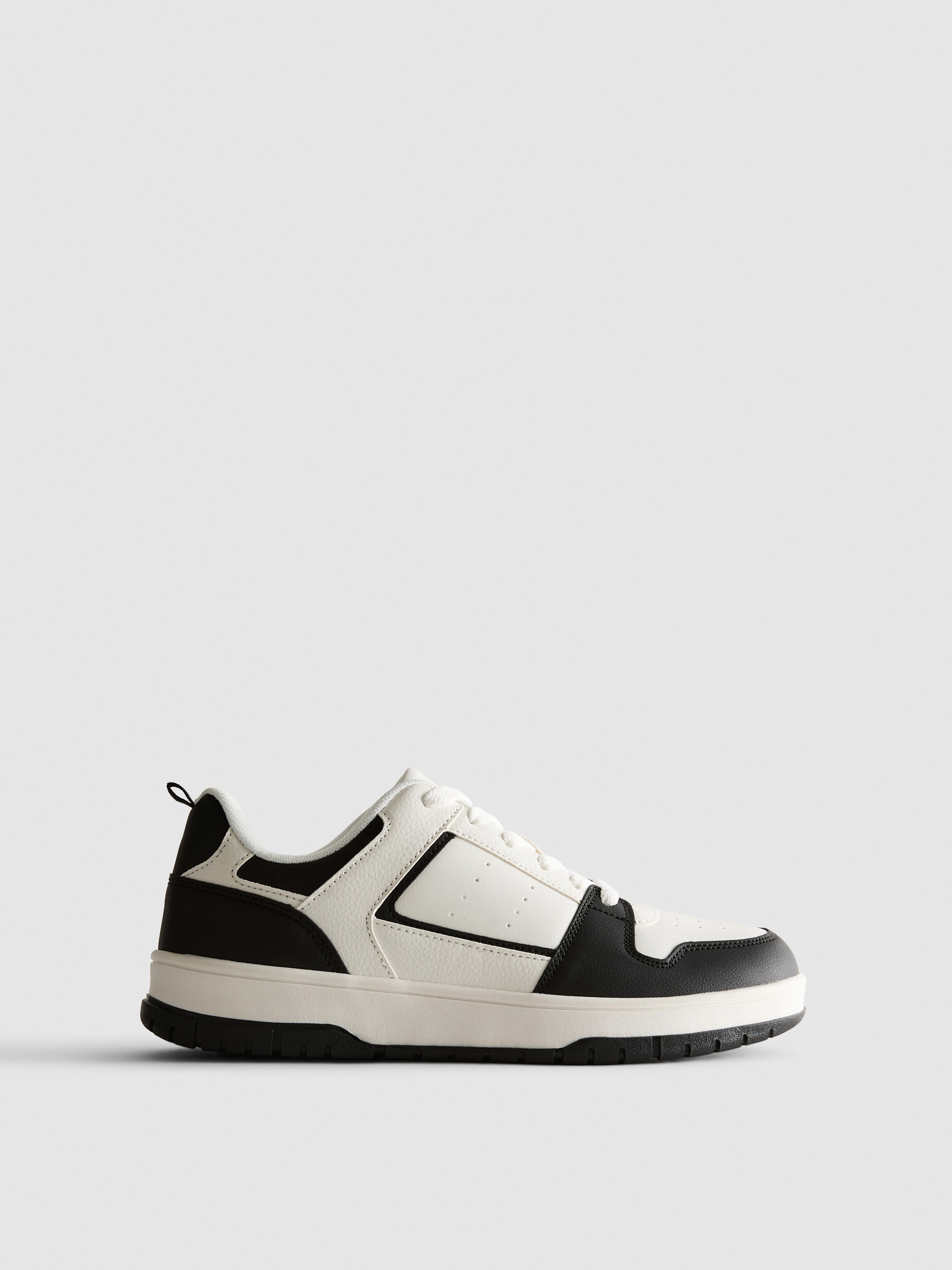 Sporty Low Top Sneakers