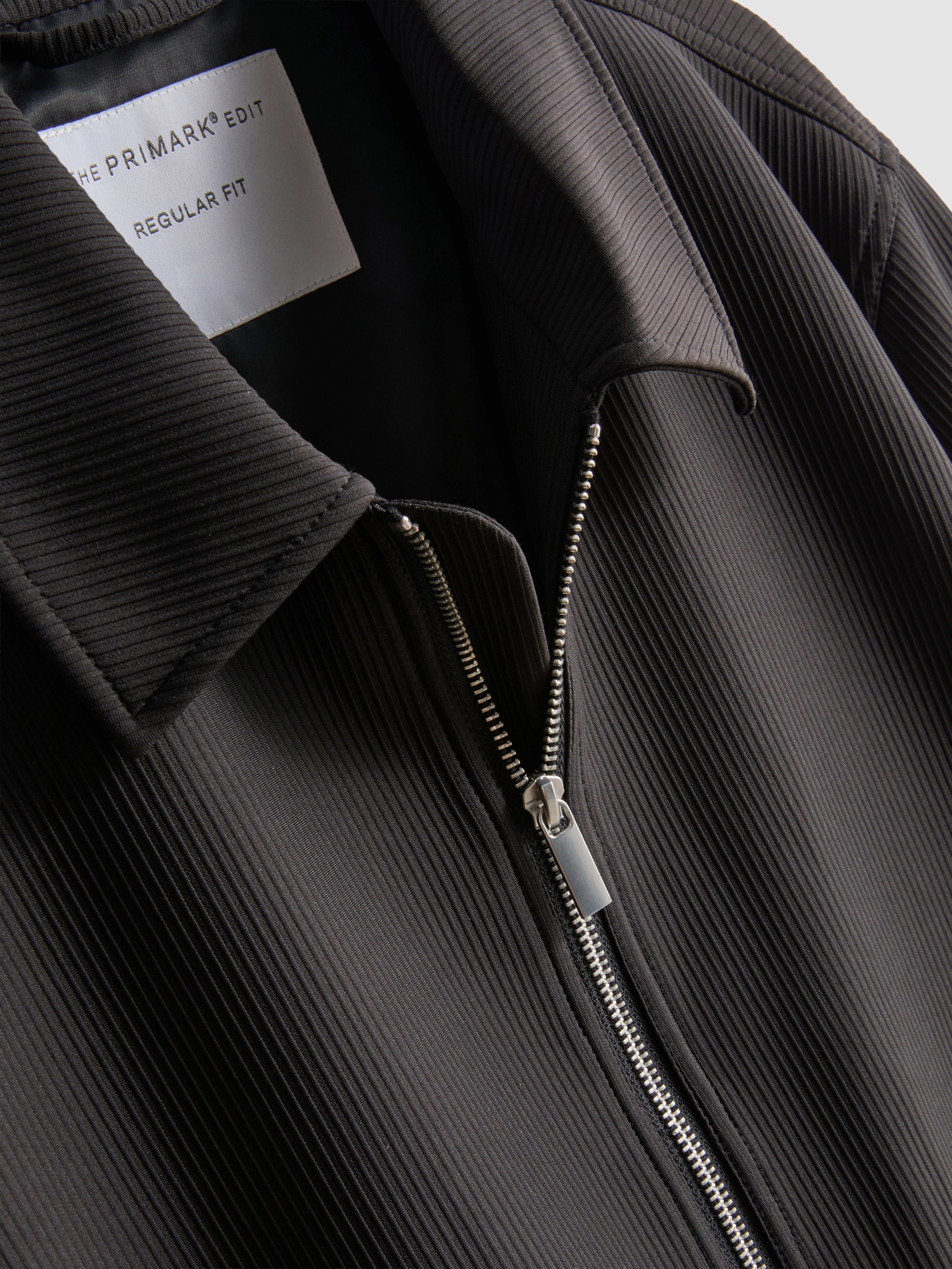 The Edit Regular Fit Plissé Zip Jacket