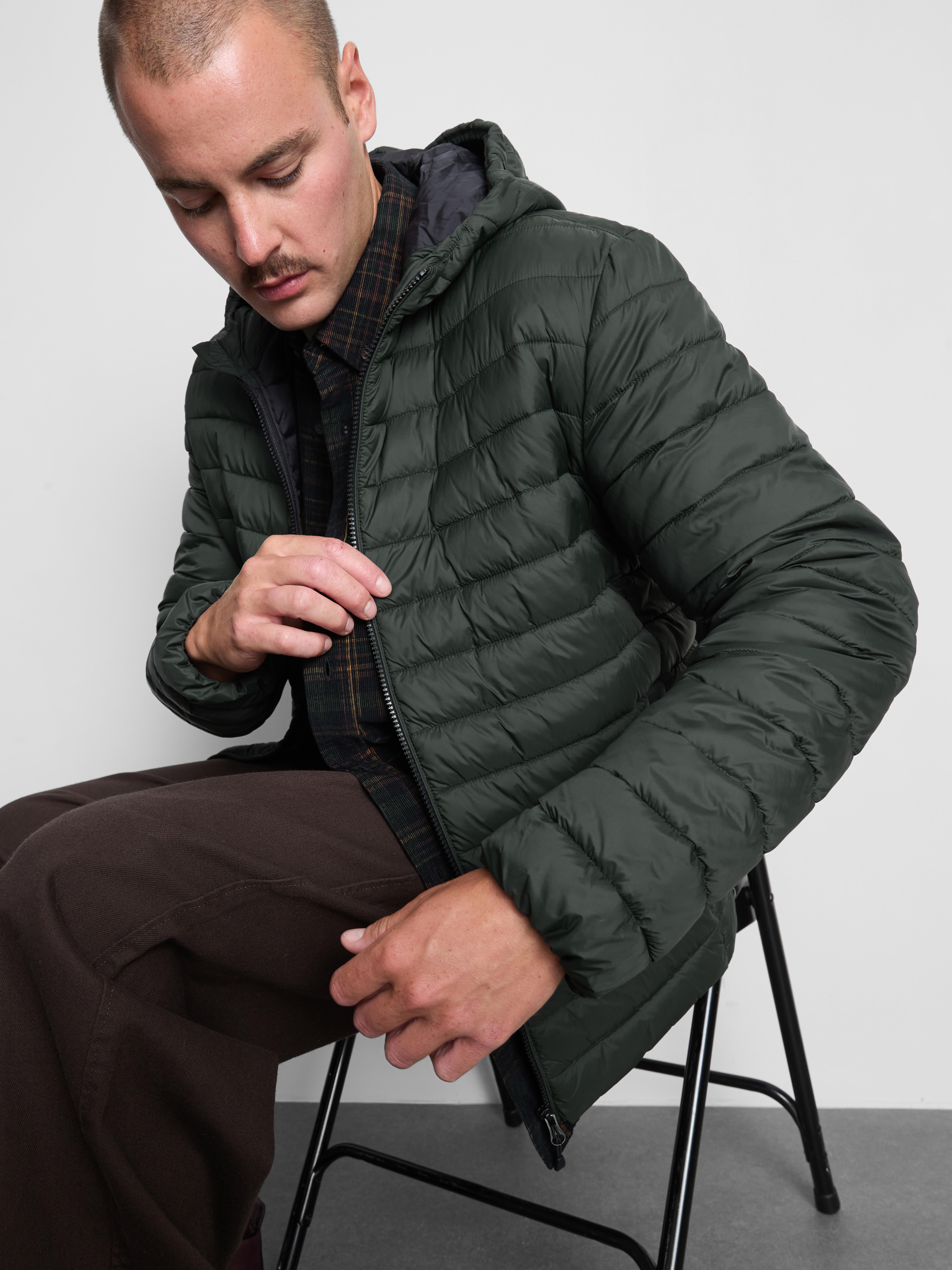 Chaqueta acolchada con capucha
