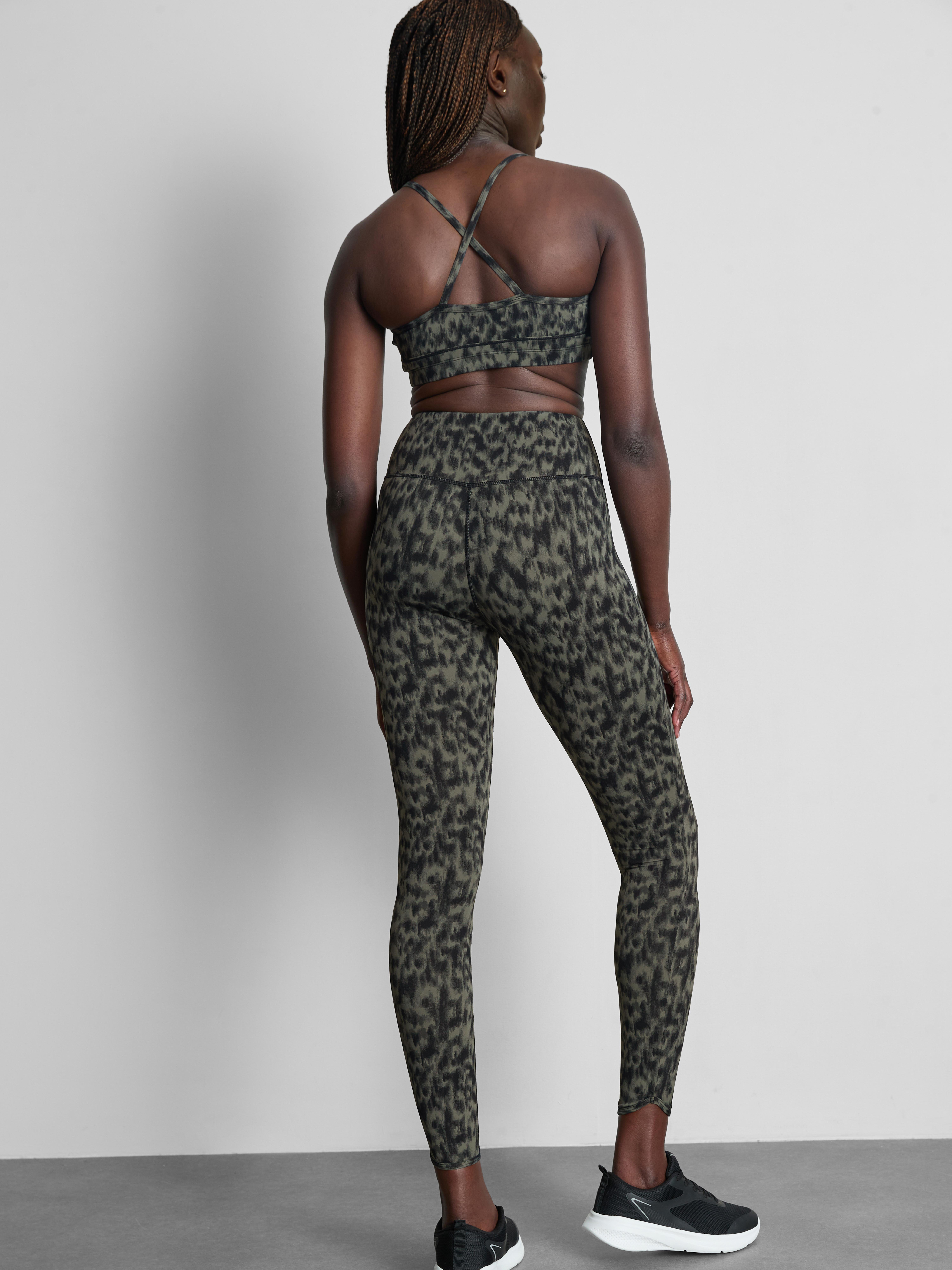 High-Waisted Leopard Print Active Leggings