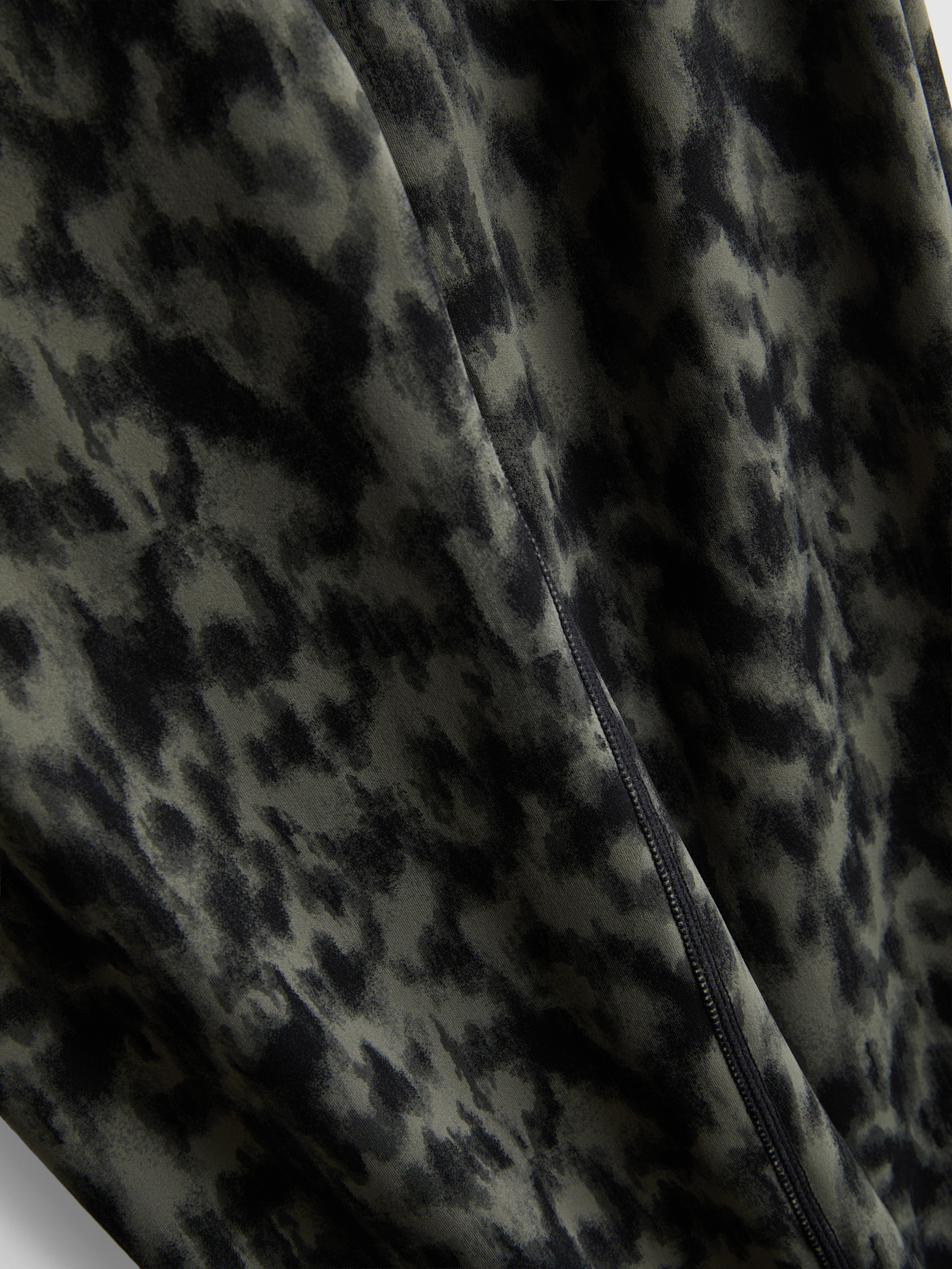 High-Waisted Leopard Print Active Leggings