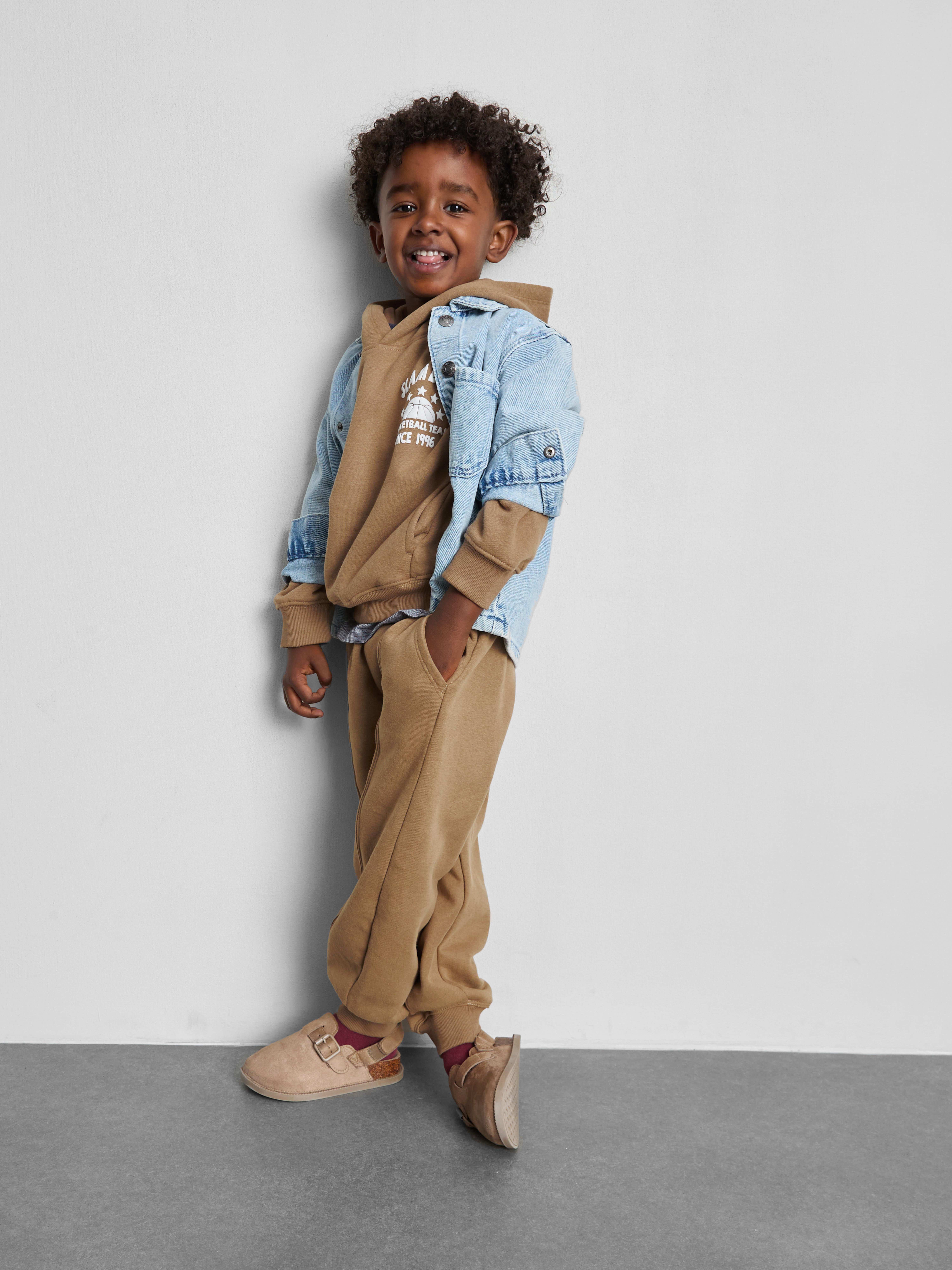 1-9 años | Sudadera y joggers de baloncesto