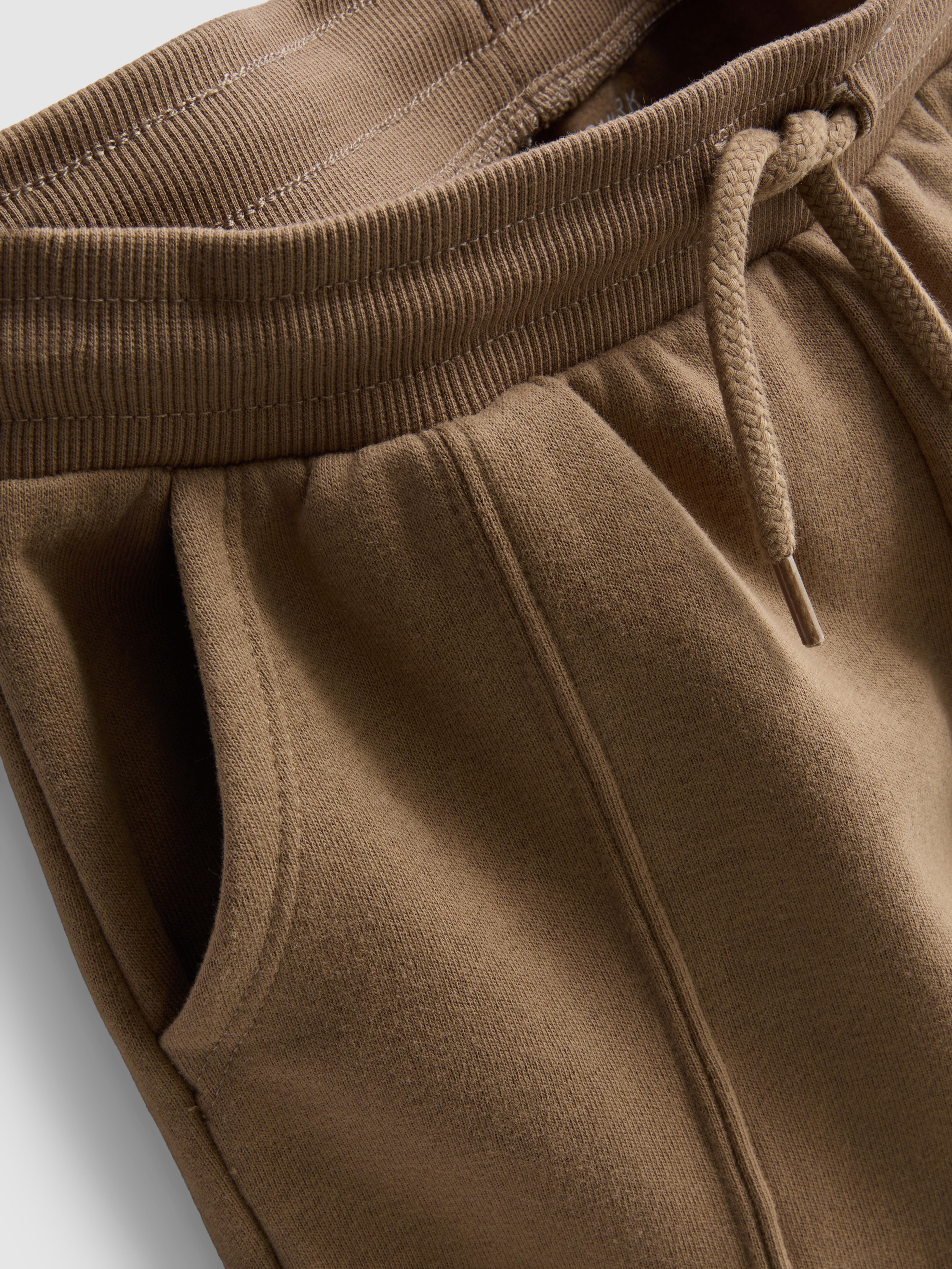 1-9 años | Sudadera y joggers de baloncesto