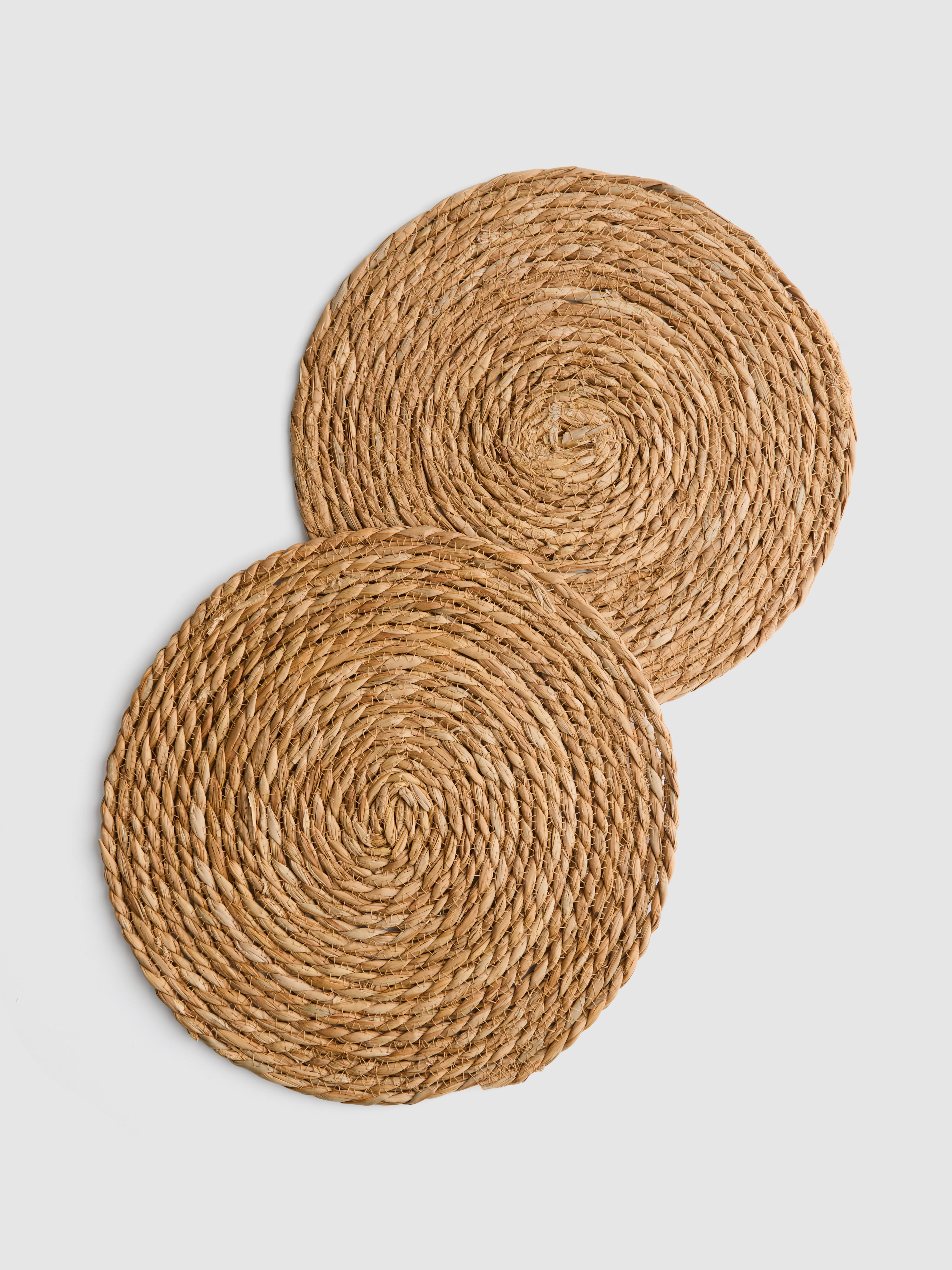 2pk Woven Round Placemats