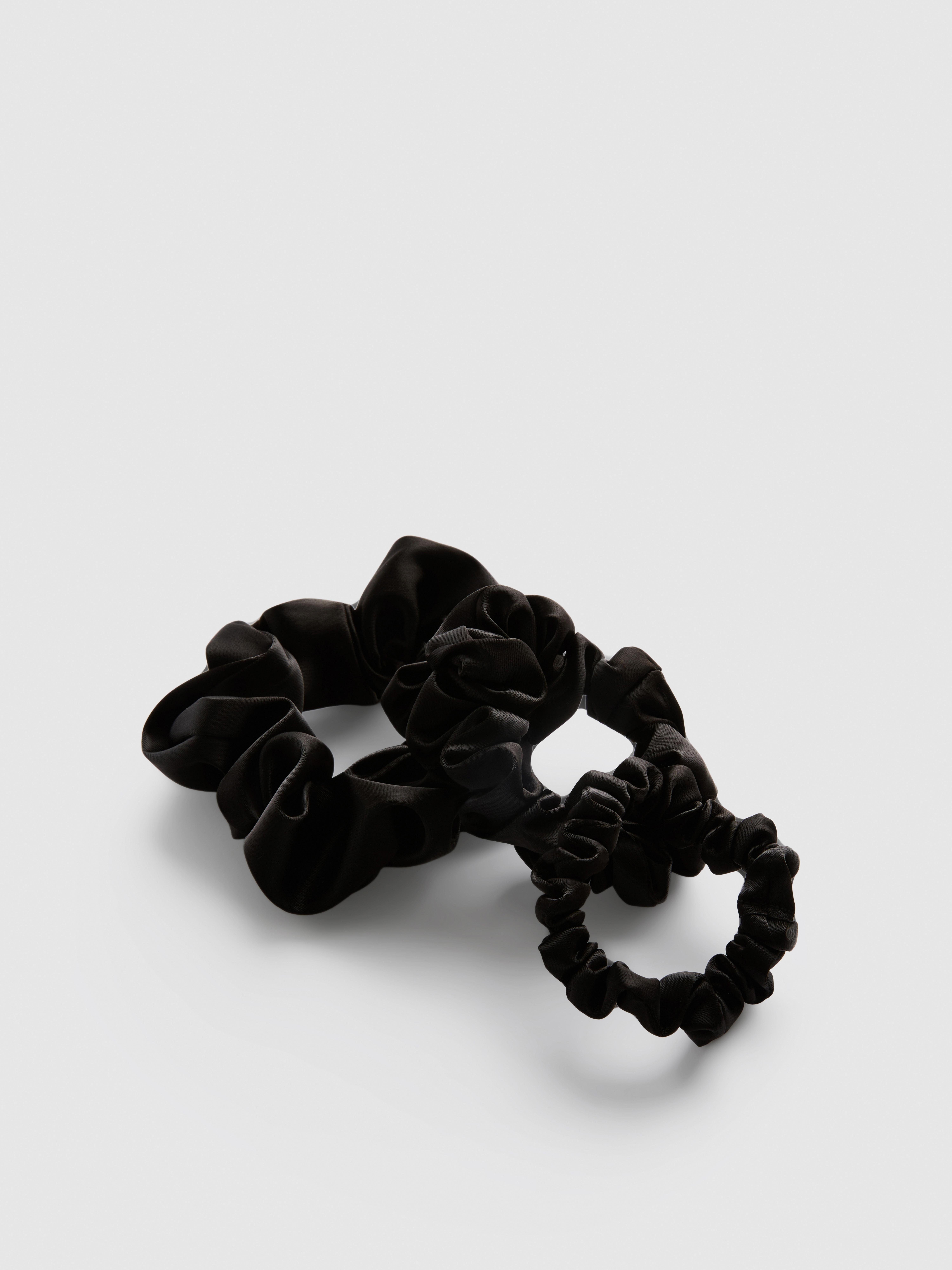 3 různé gumičky scrunchie