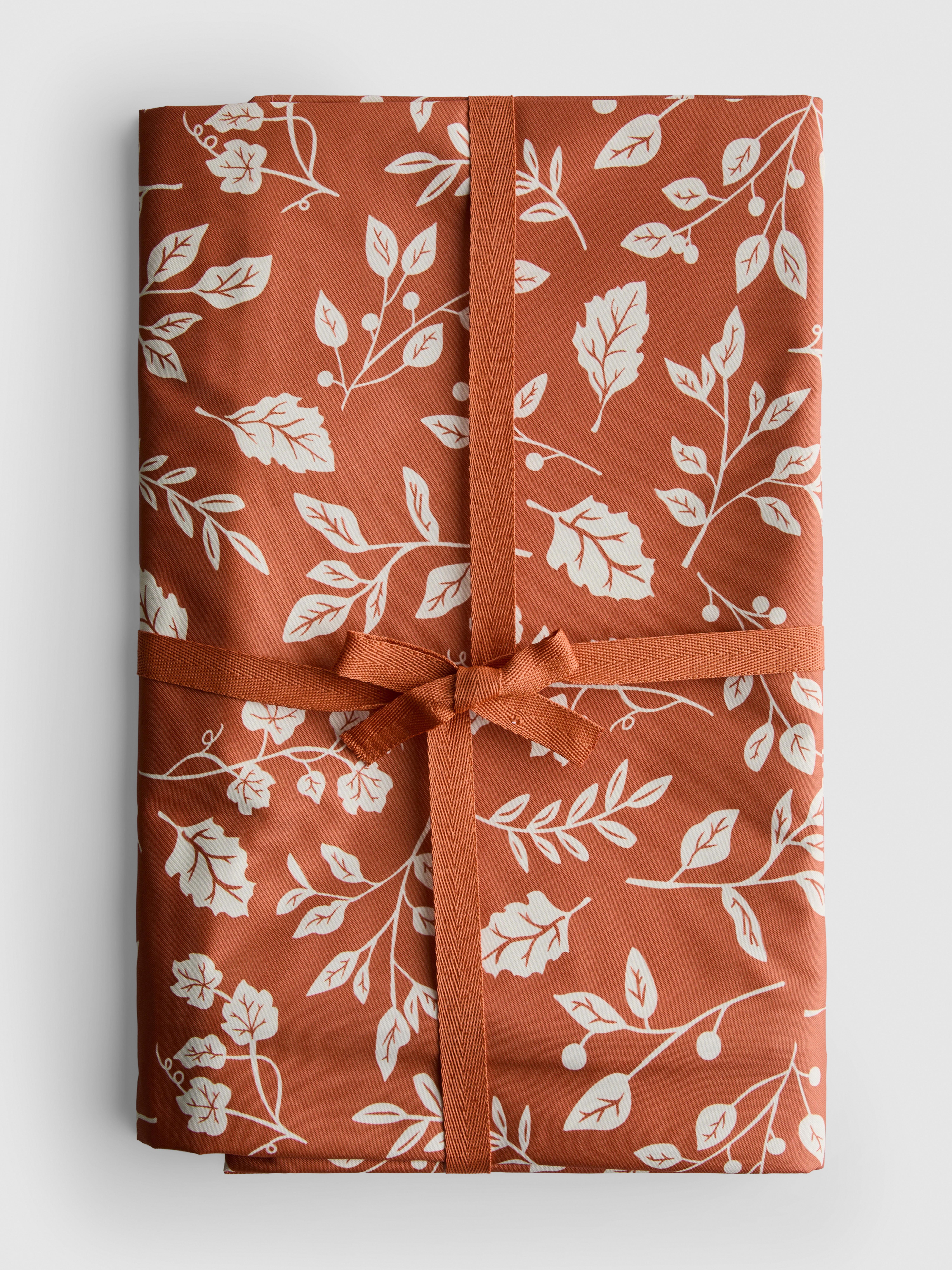 Abwischbare Tischdecke mit Blattmuster