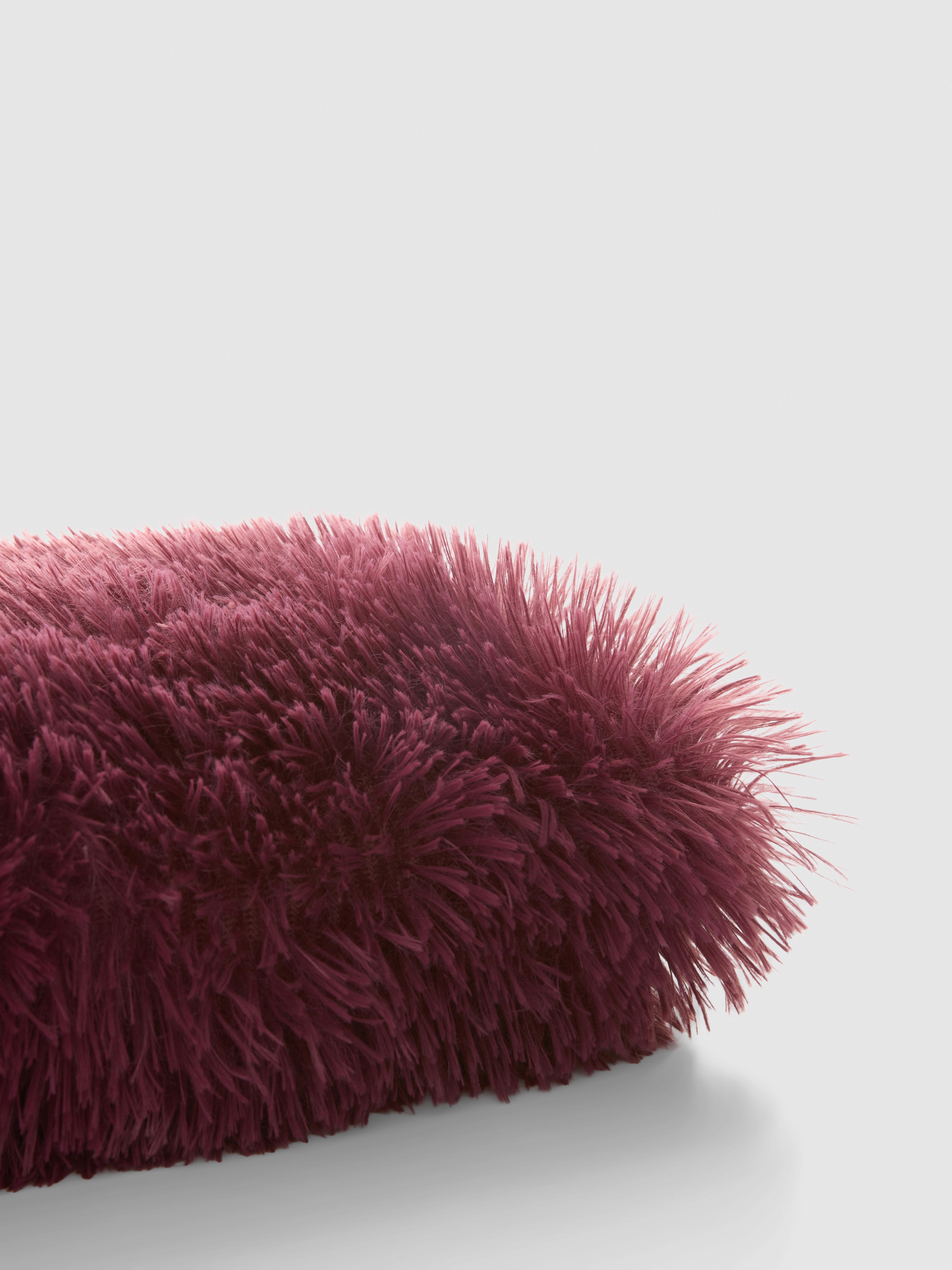 Almofada retangular estilo pompom