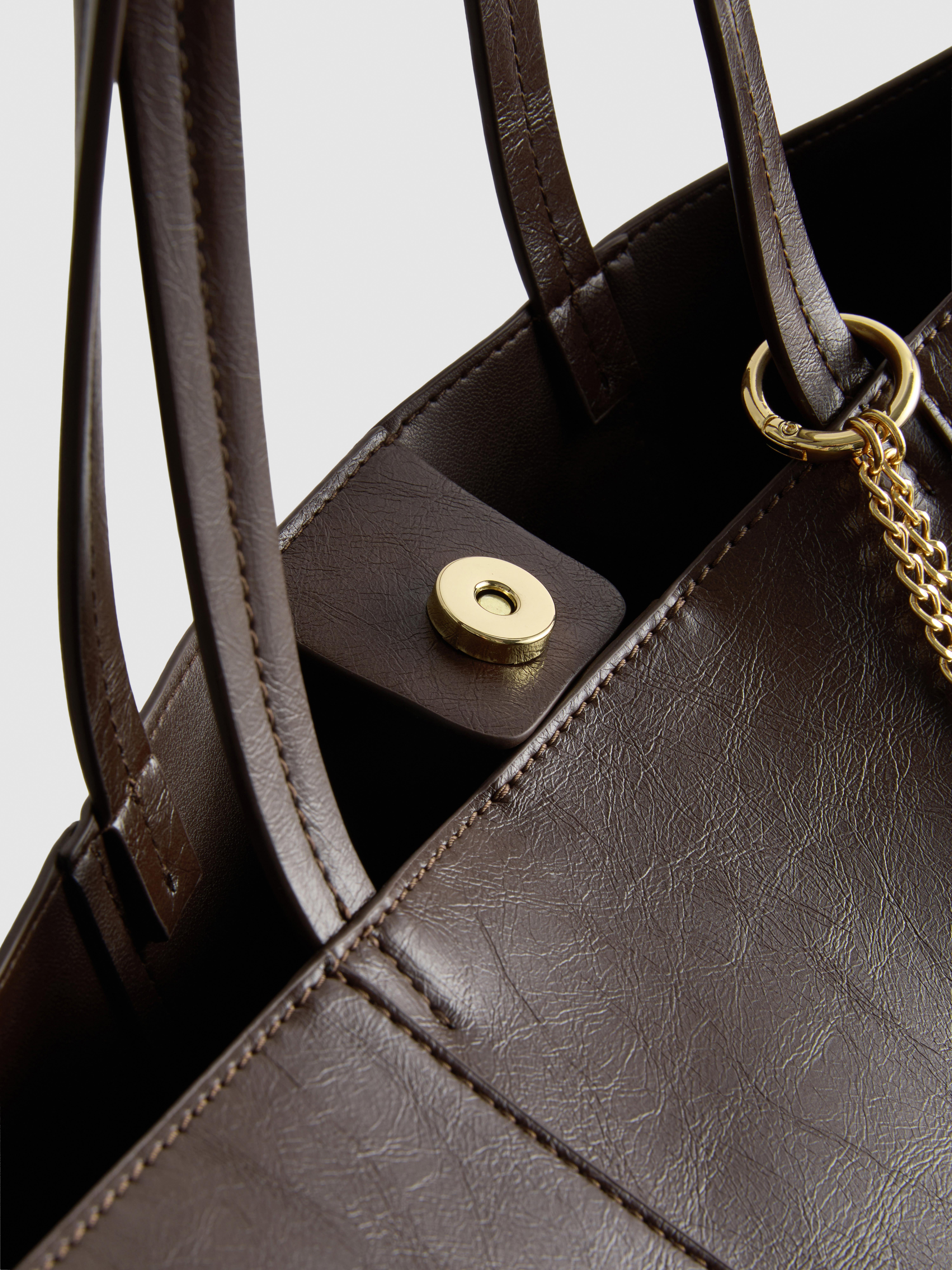 Bolsa tote amuleto cadeado
