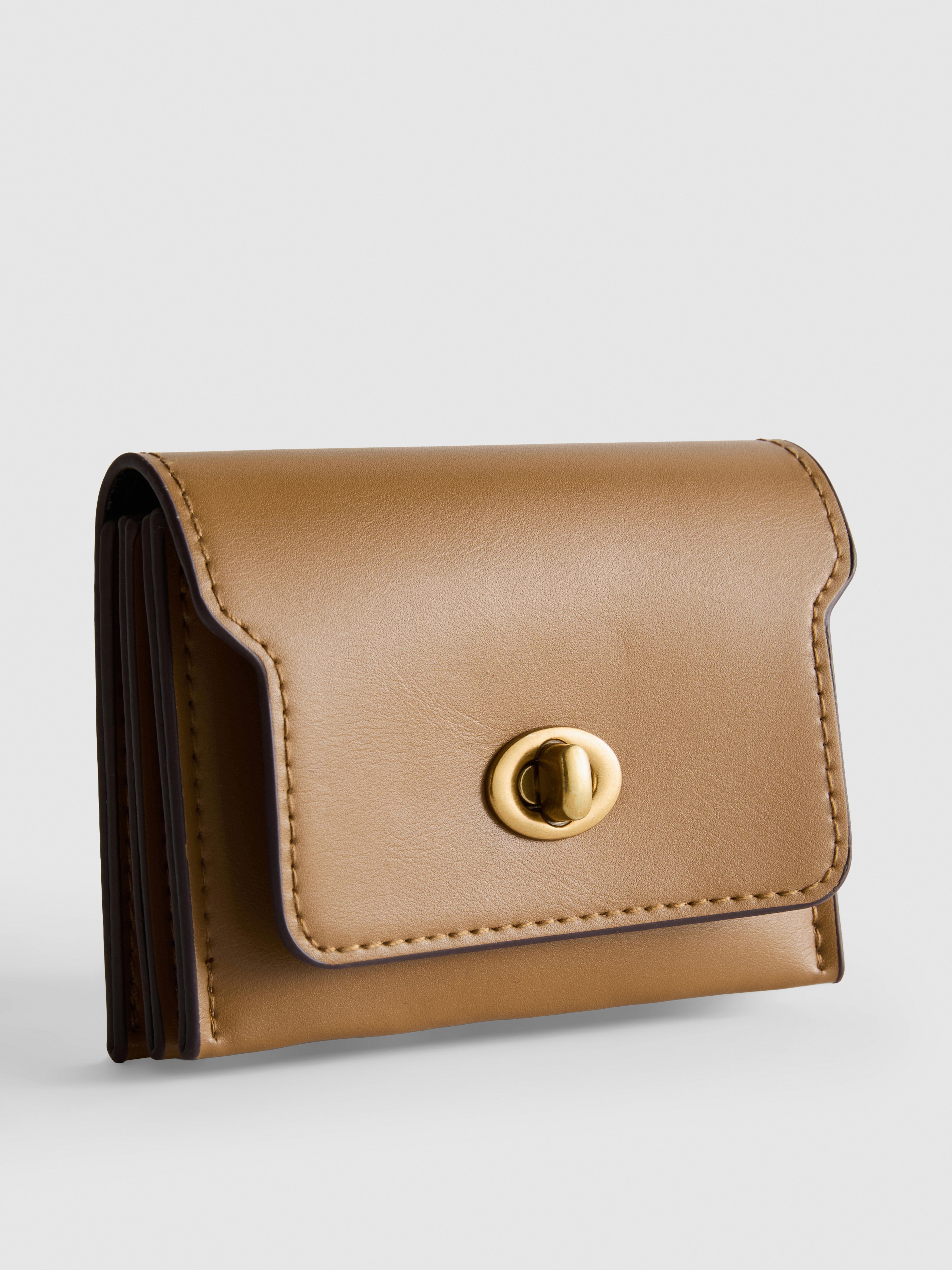 Twist Lock Card Holder