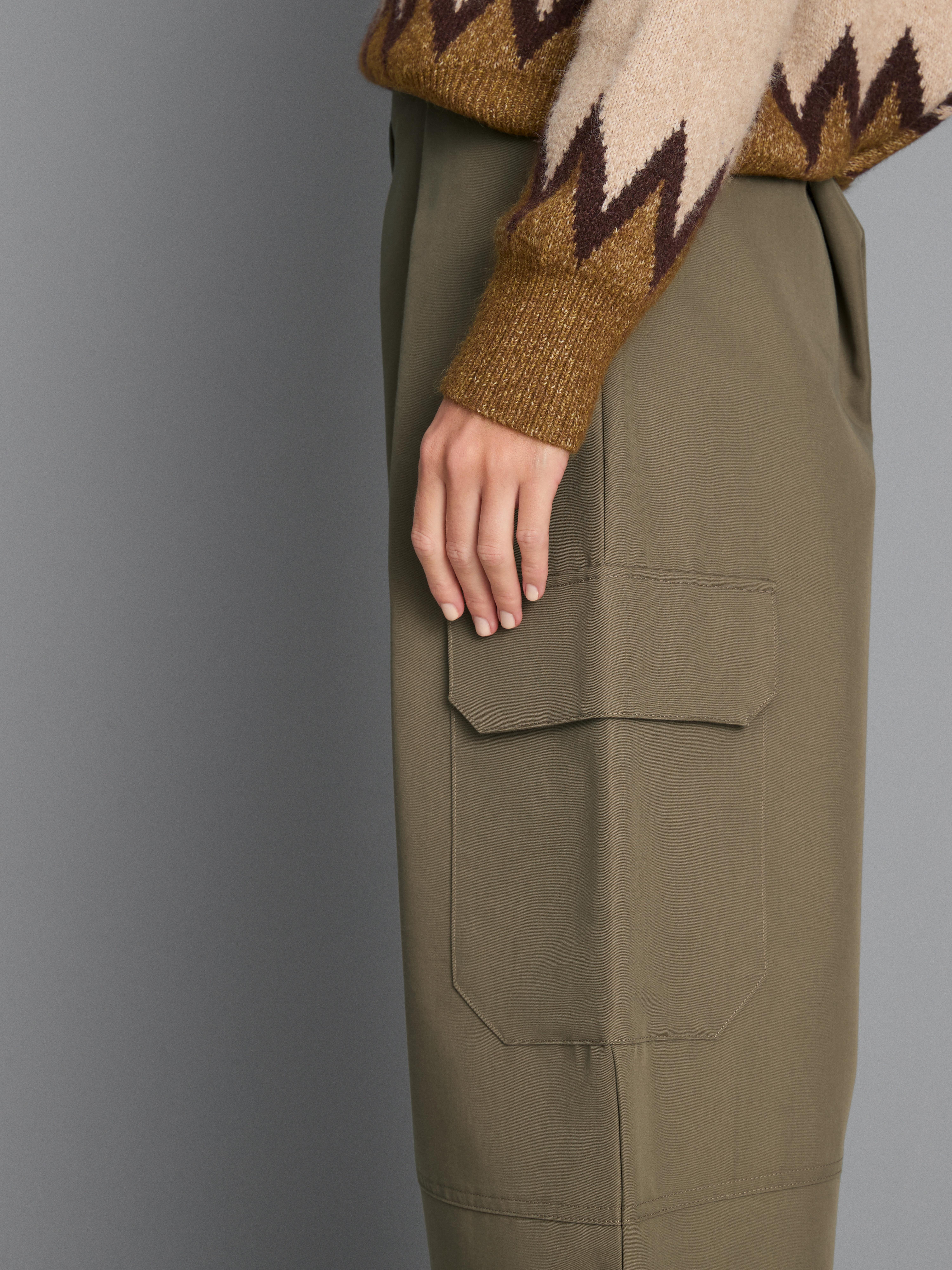 Cotton Blend Barrel Leg Cargo Pants