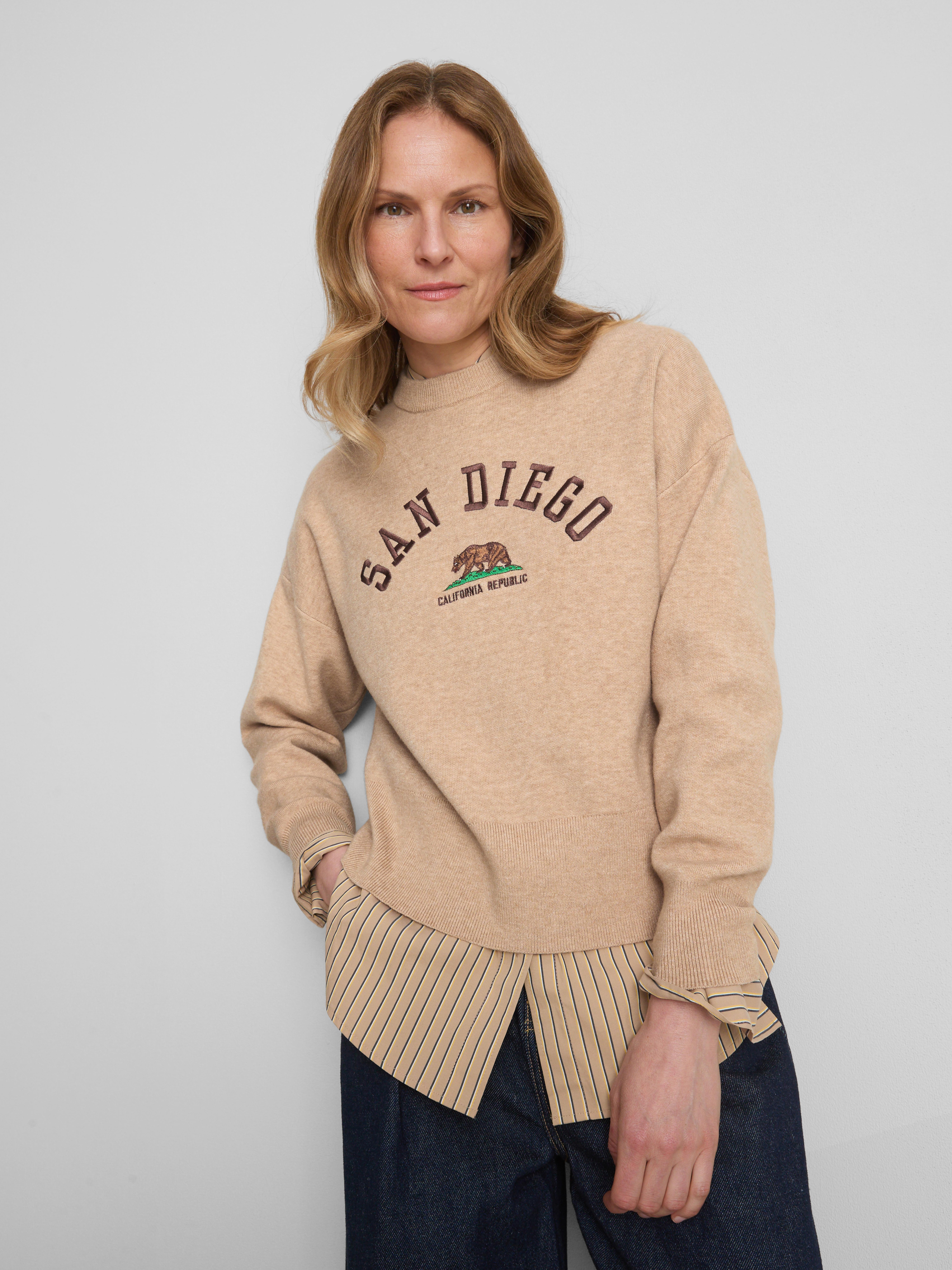 Maglione girocollo con scritta Avena