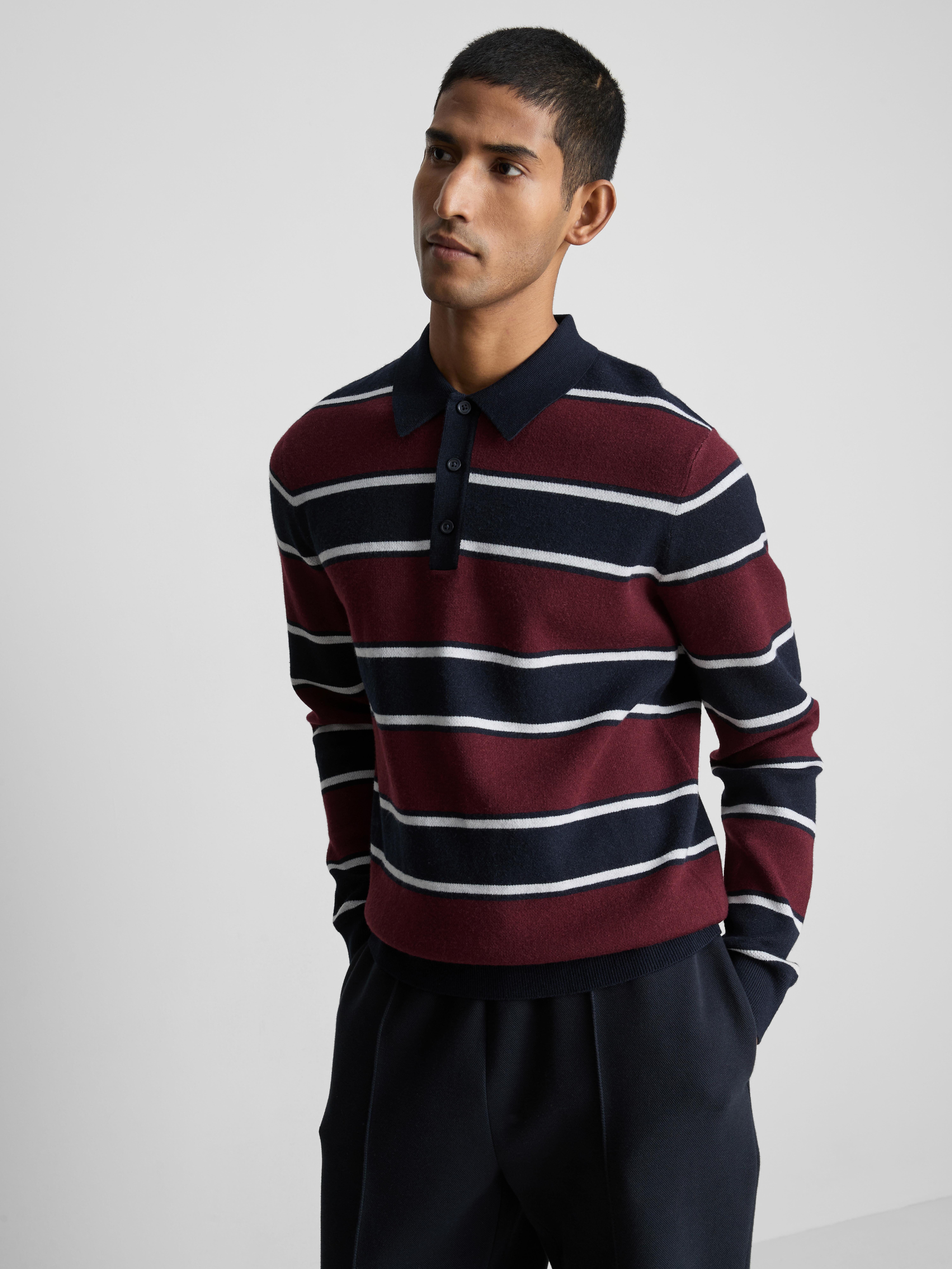 Gestrickter Polopullover mit Streifen