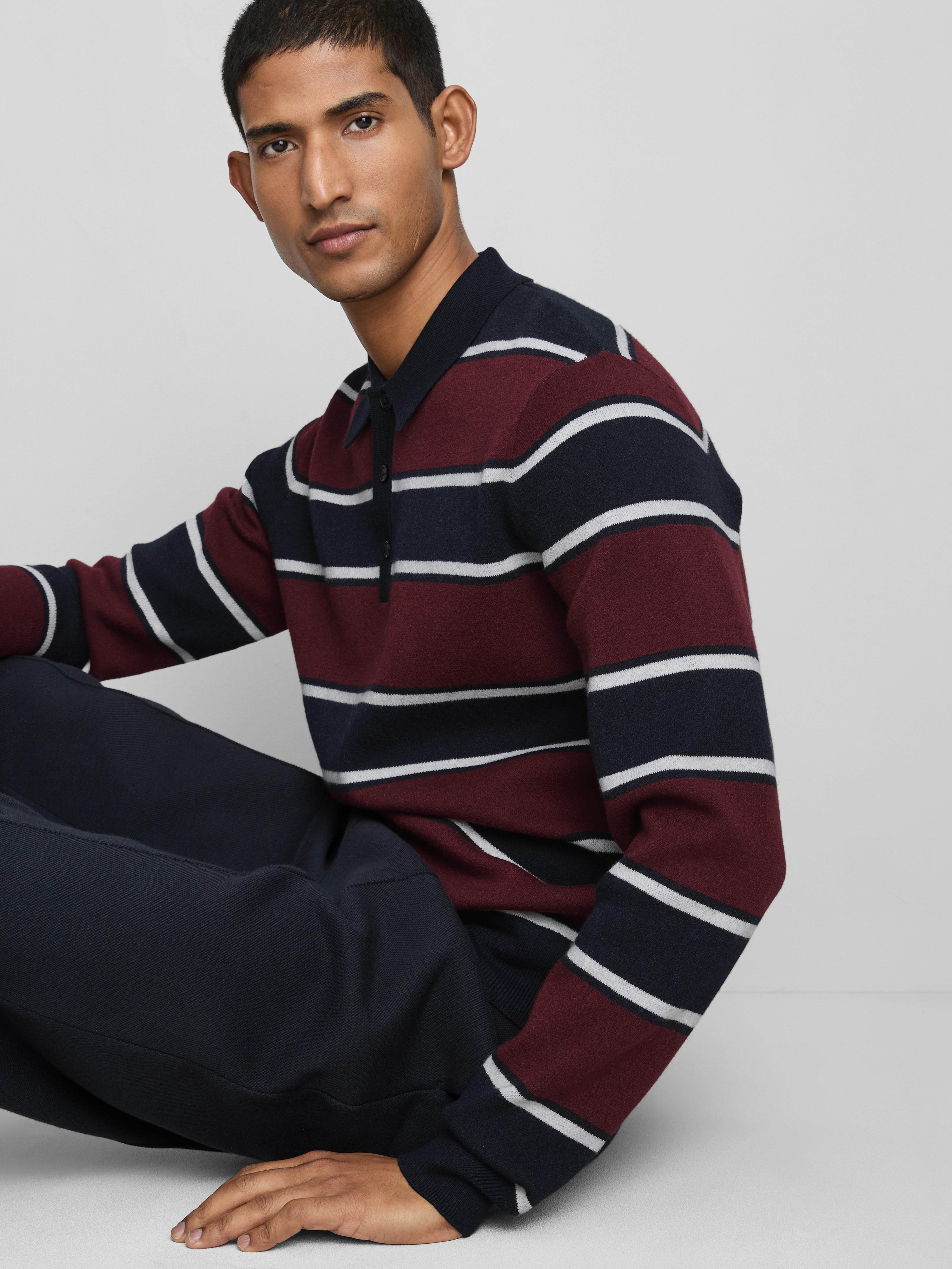 Gestrickter Polopullover mit Streifen