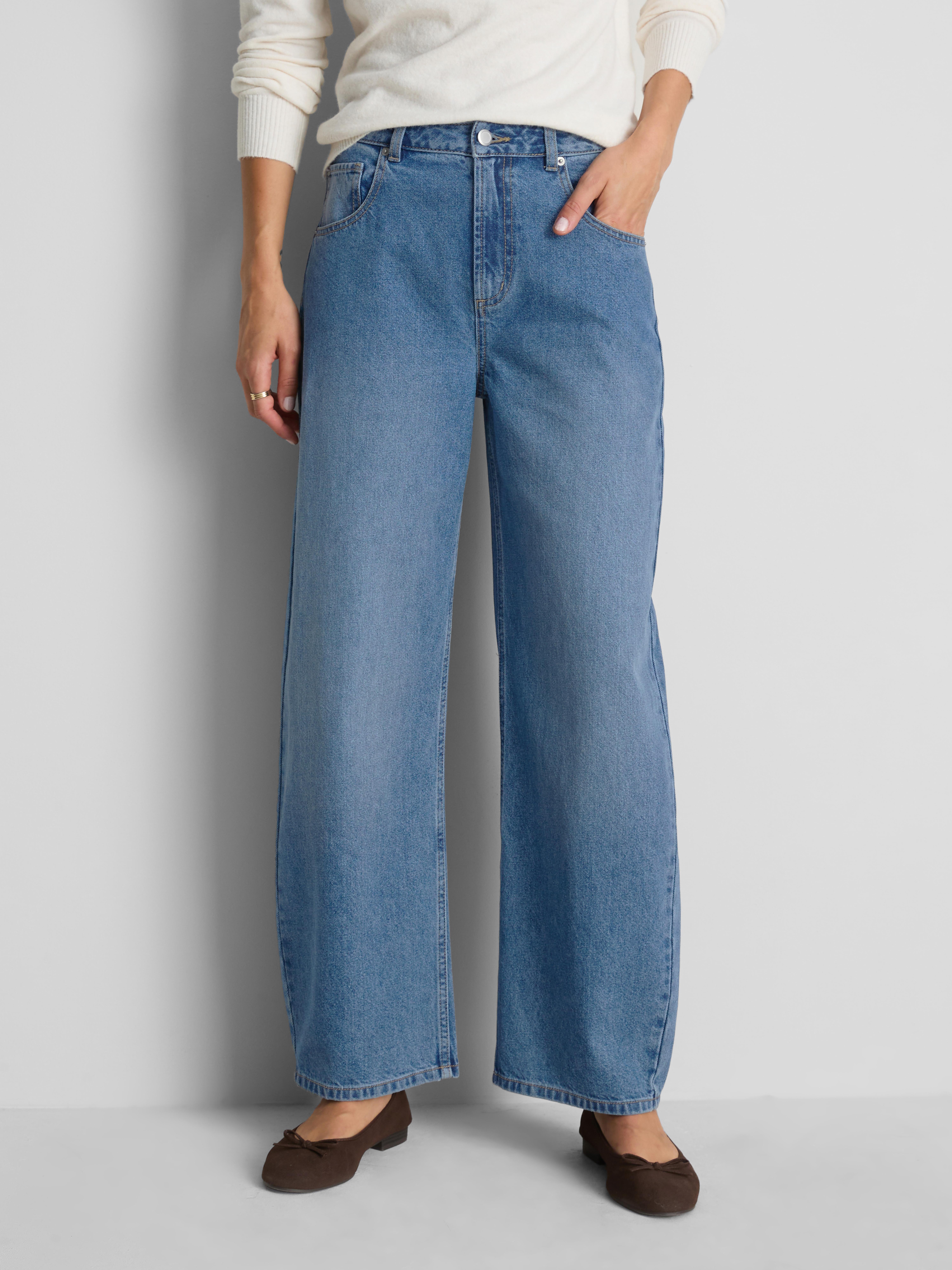 High-Waisted Barrel-Leg Jeans