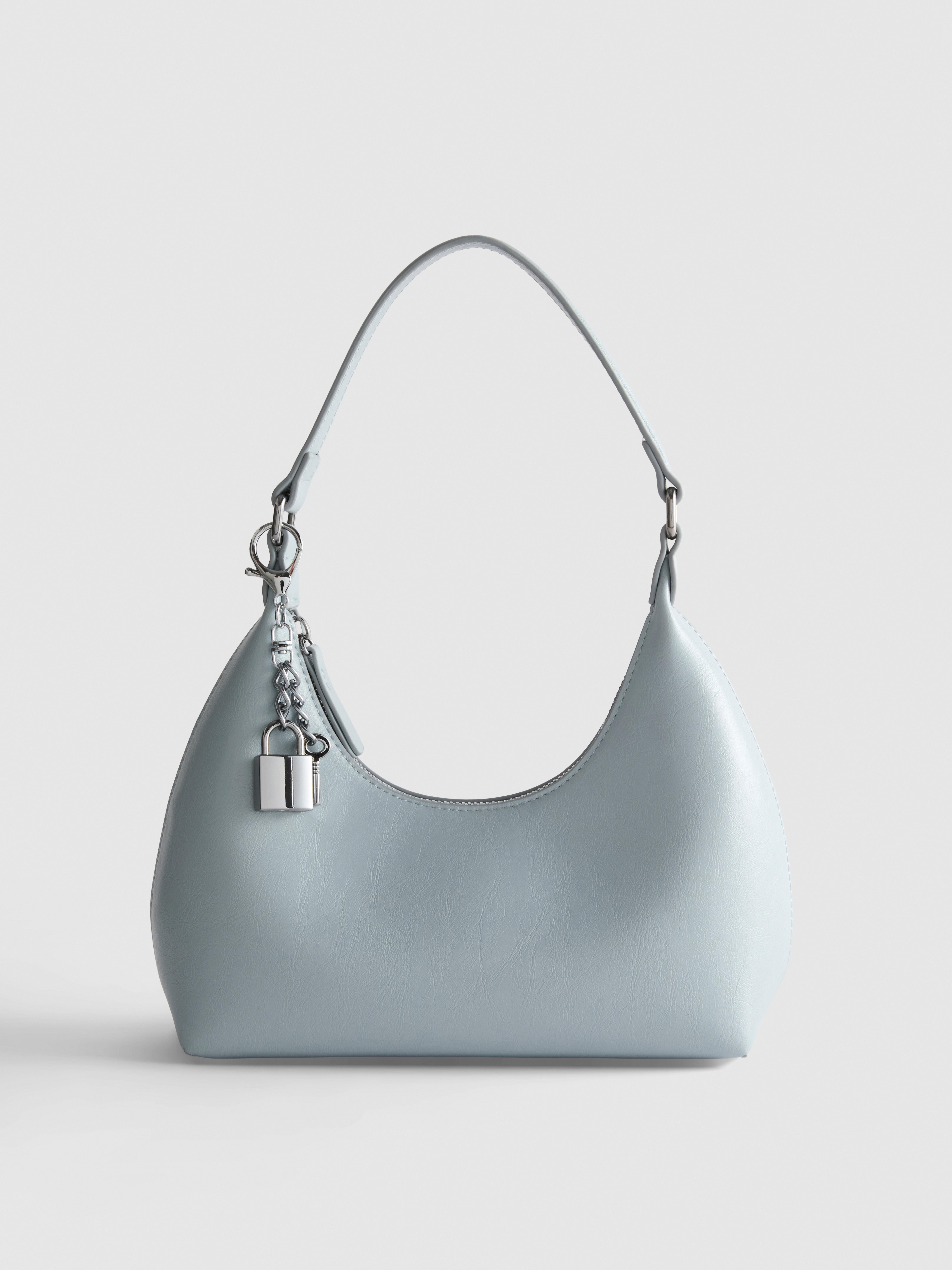 Borsa a spalla con ciondolo a lucchetto