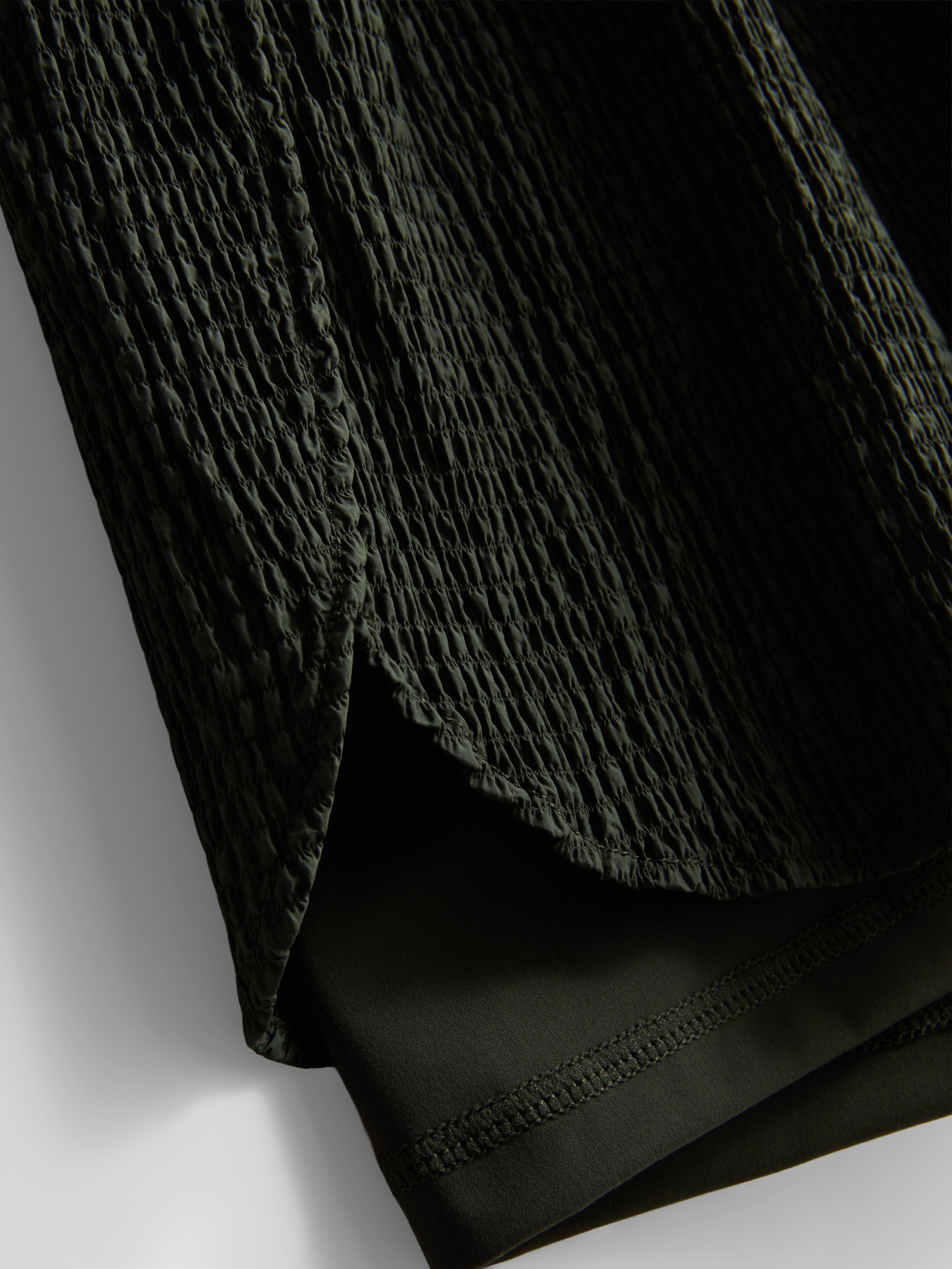 Doppellagige Laufshorts in Knitteroptik